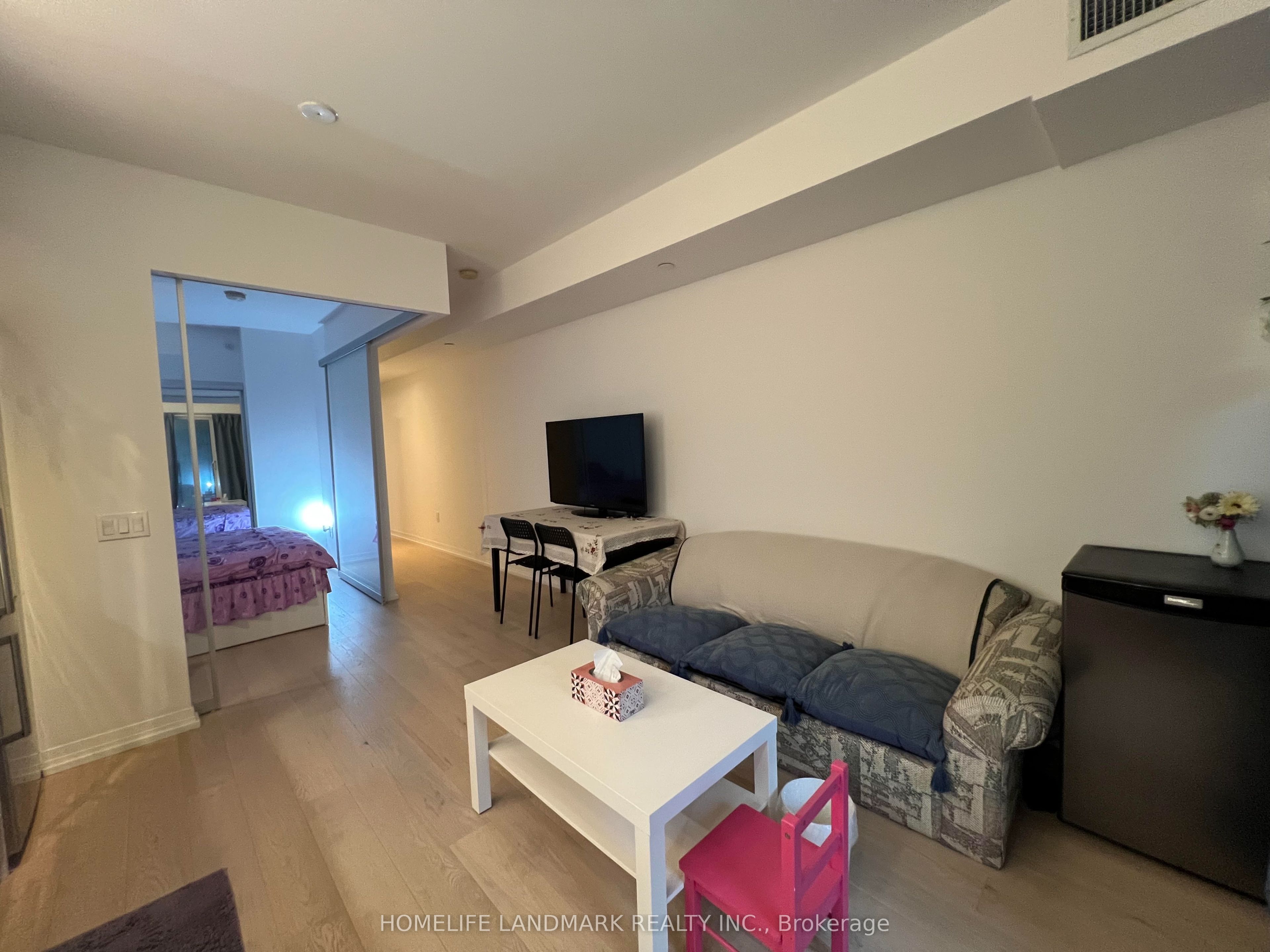 251 Jarvis Street 224 Property Photo 18