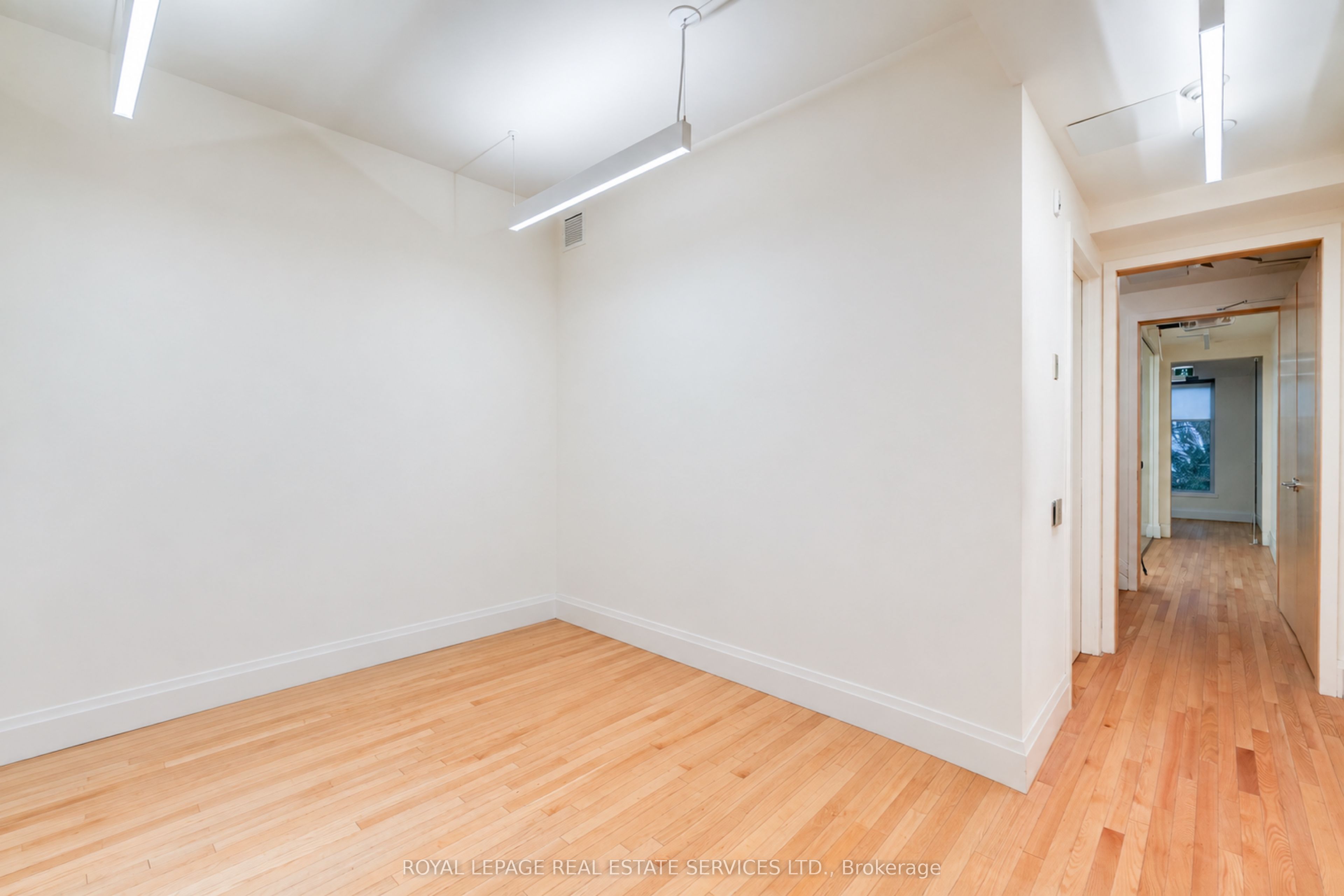 54 1/2 St Patrick Street Property Photo 2