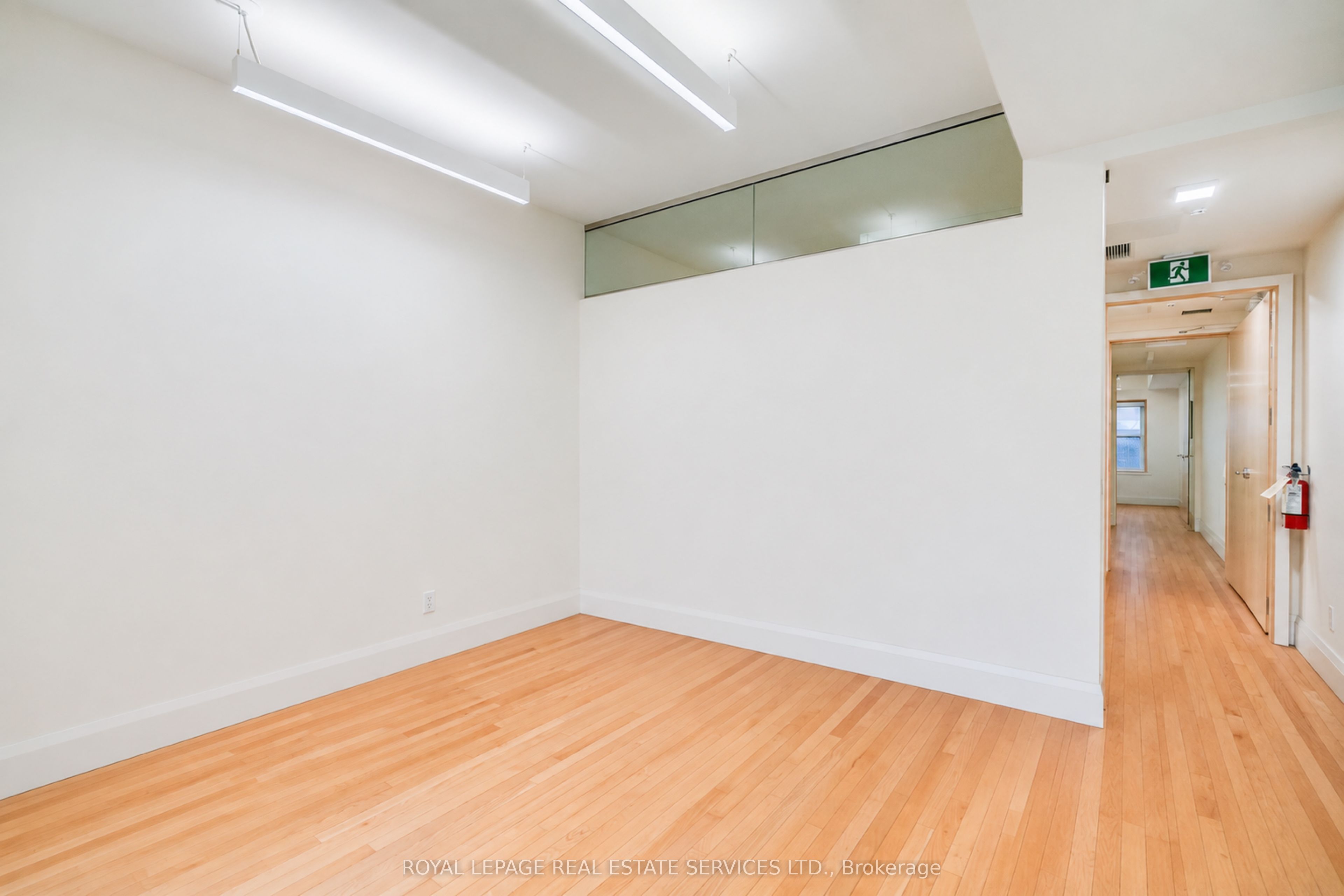 54 1/2 St Patrick Street Property Photo 8