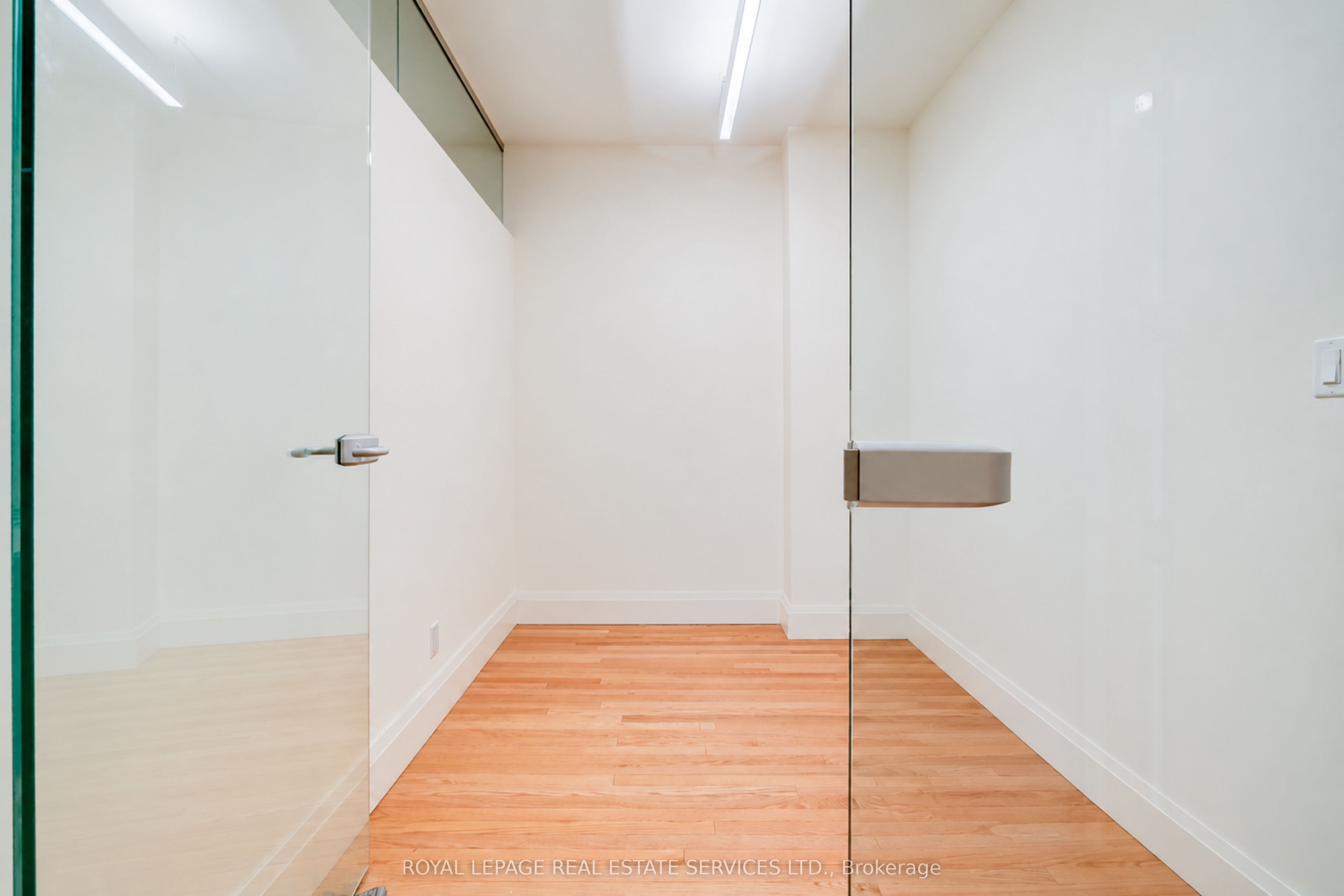 54 1/2 St Patrick Street Property Photo 10