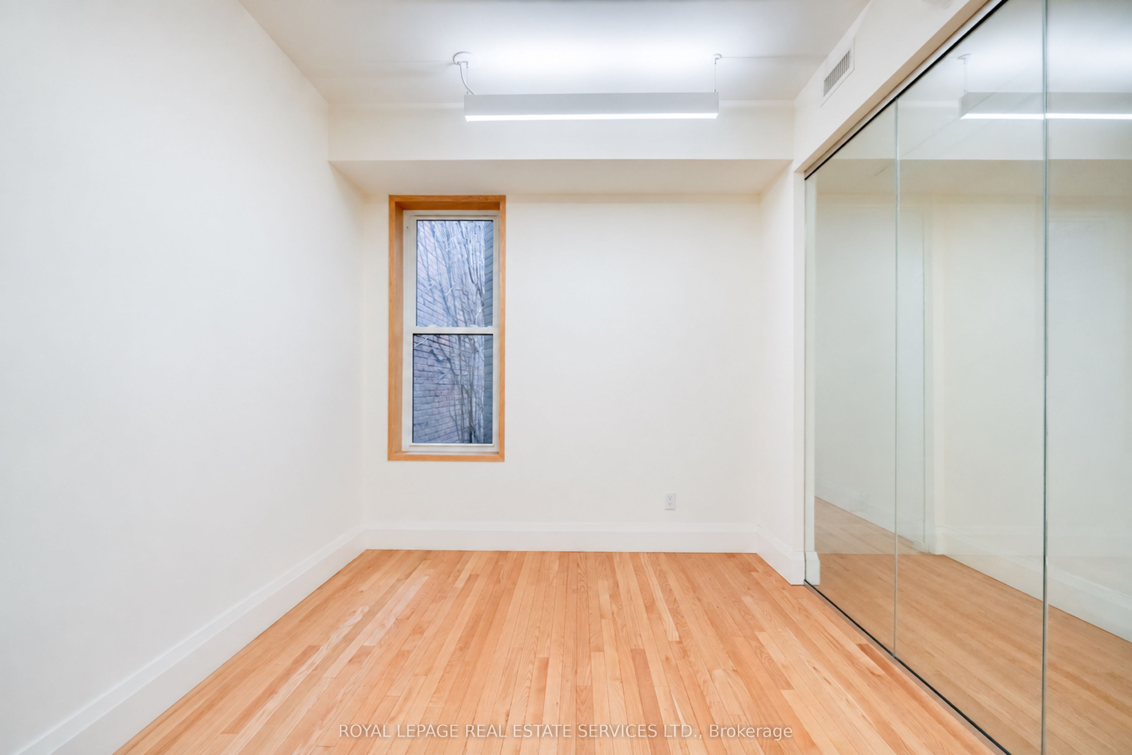 54 1/2 St Patrick Street Property Photo 11