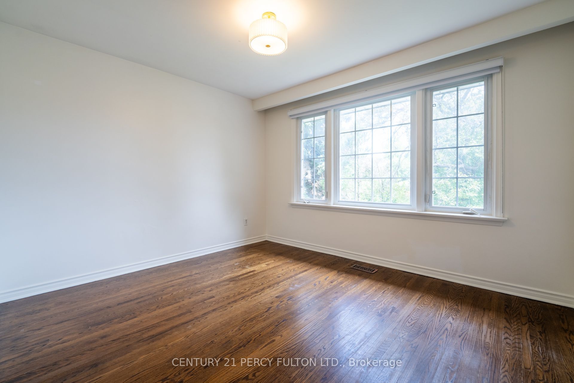 6 Donna Court Property Photo 22