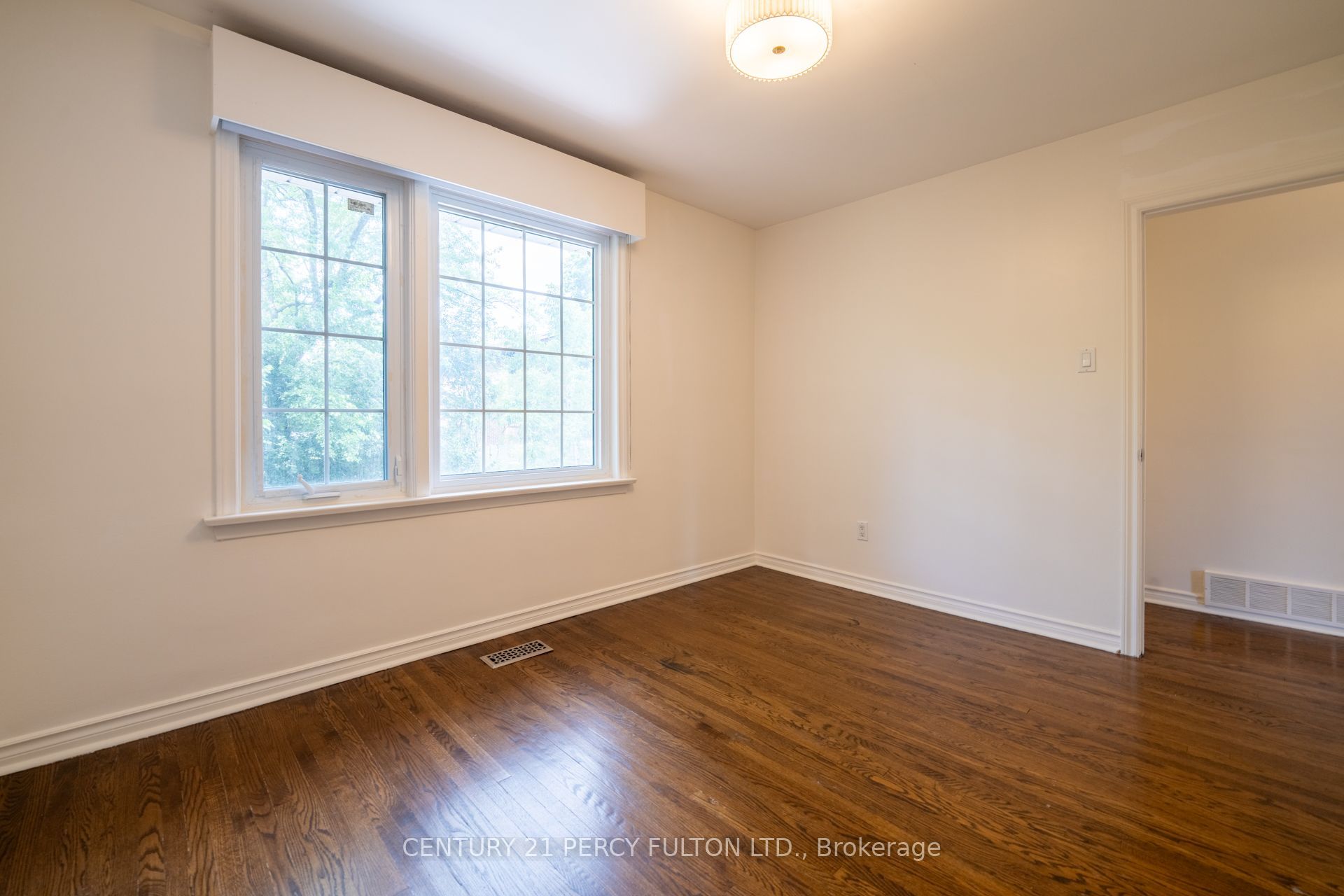 6 Donna Court Property Photo 28