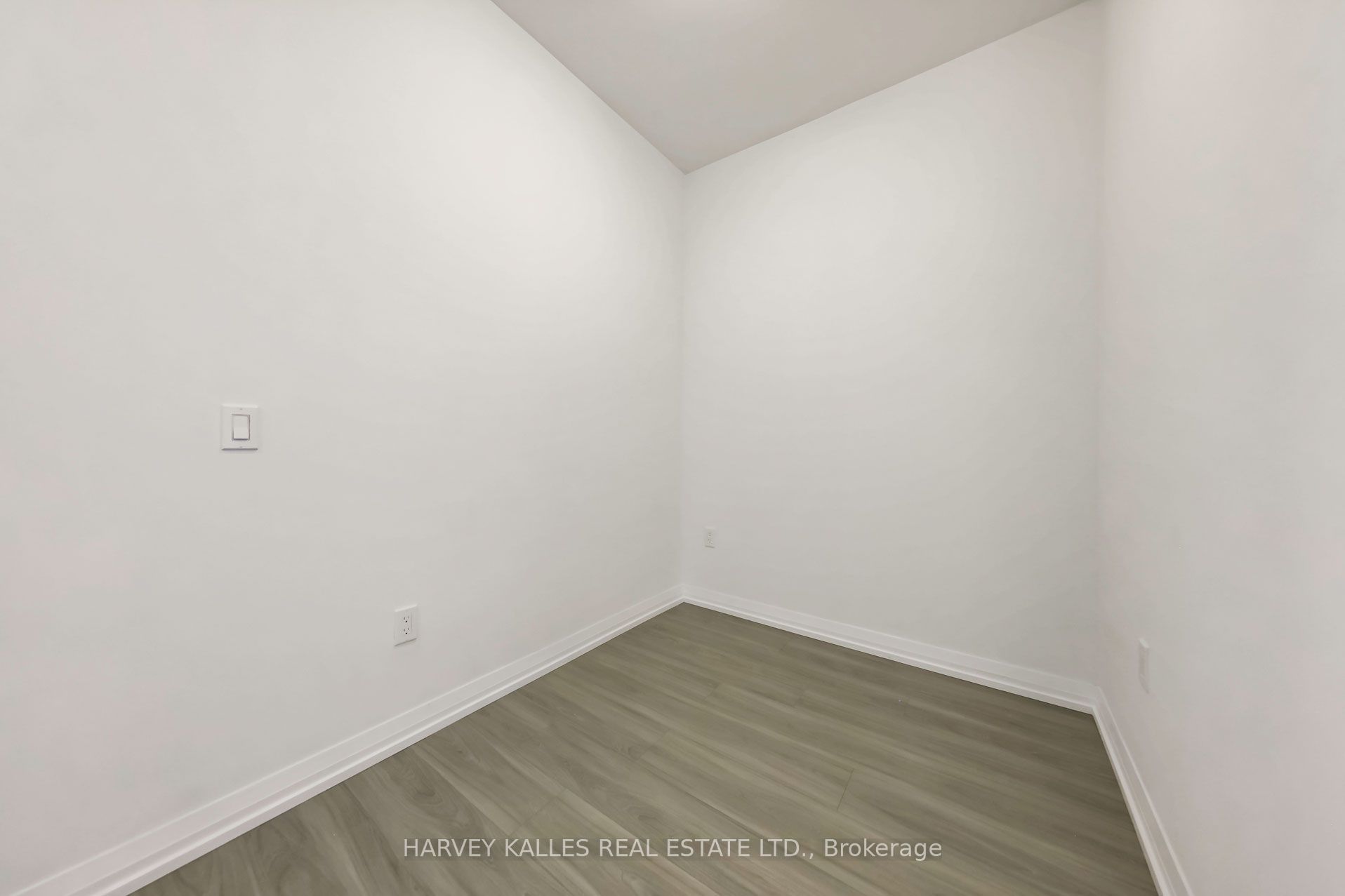25 Holly Street 2604 Property Photo 4