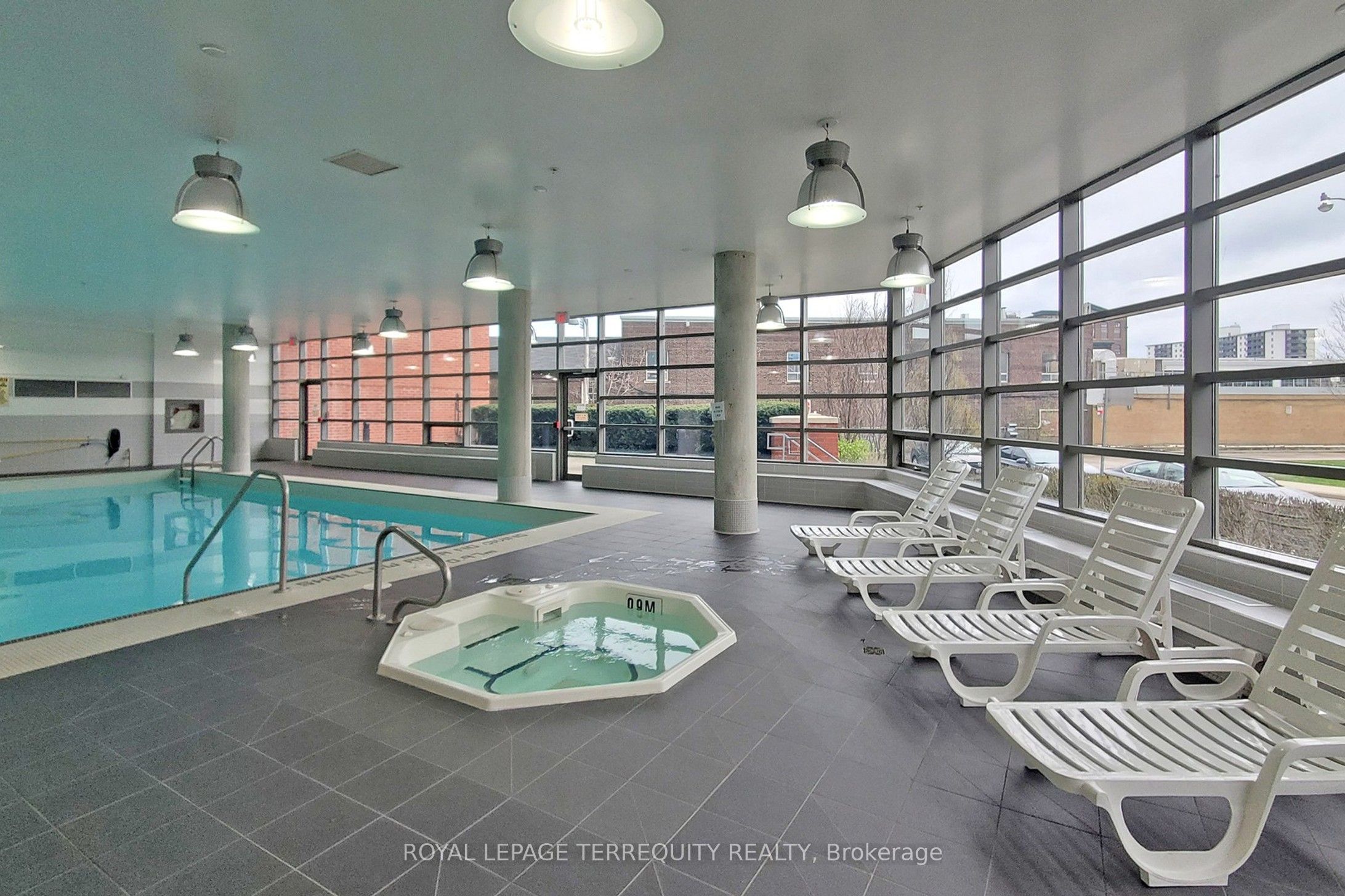 38 Joe Shuster Way 710 Property Photo 26