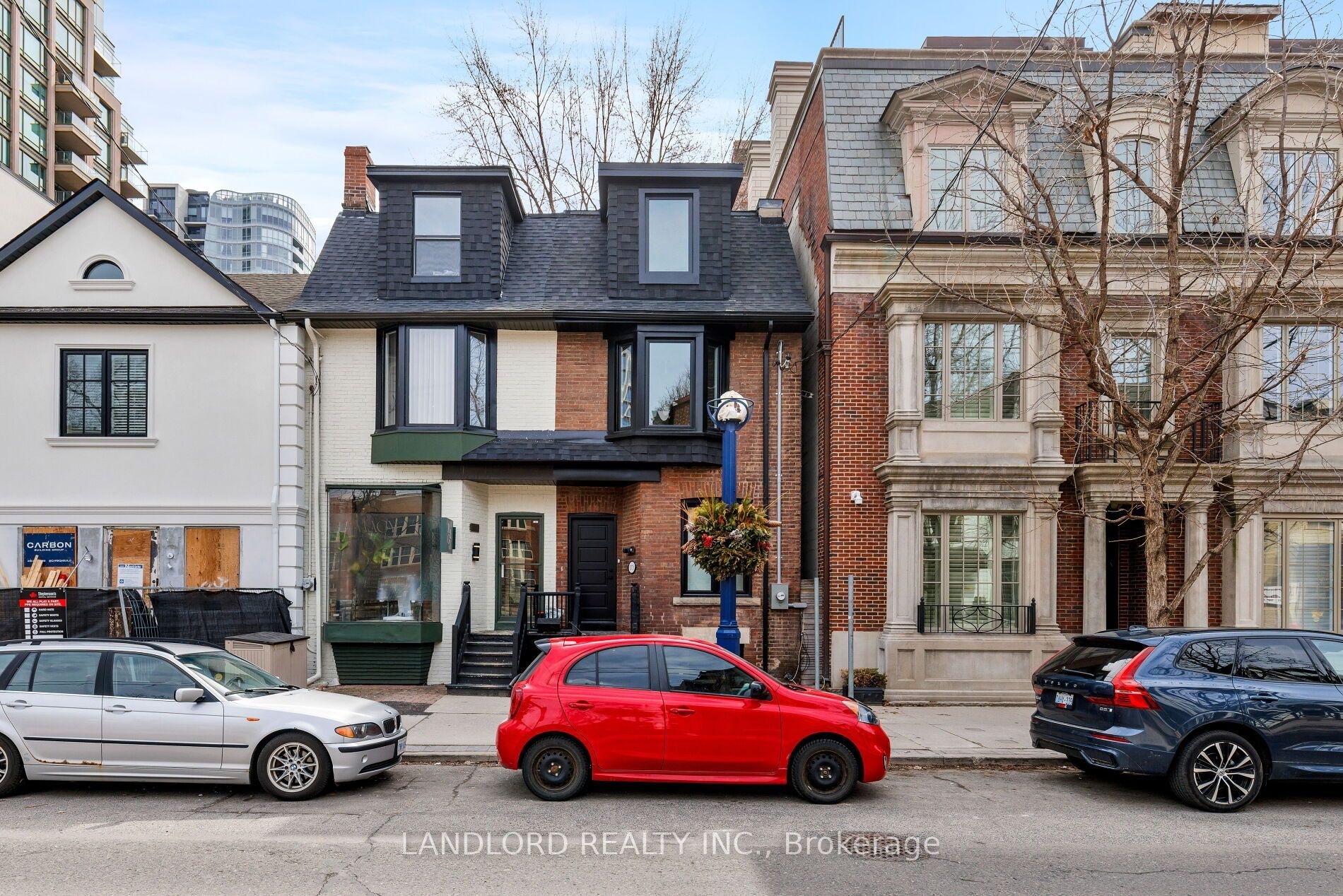 107a Scollard Street Property Photo 1