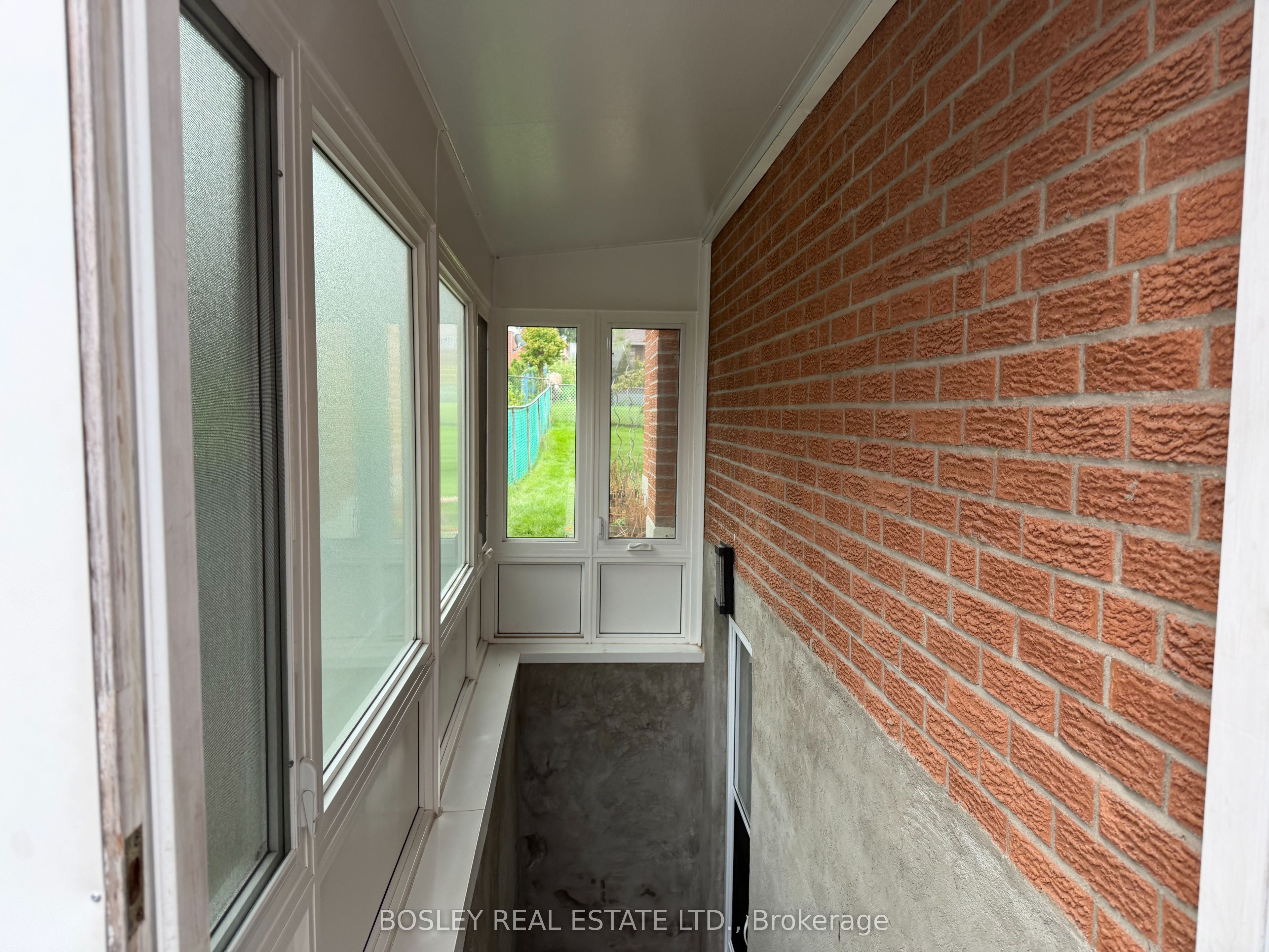 63 Ernest Avenue Lower Property Photo 9