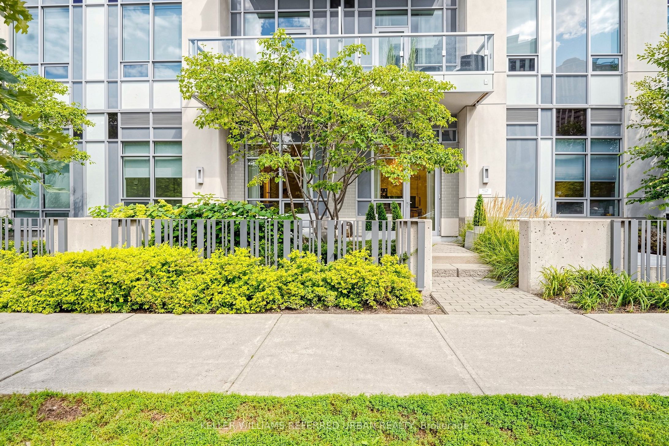 120 Harrison Garden Boulevard 130 Property Photo 1