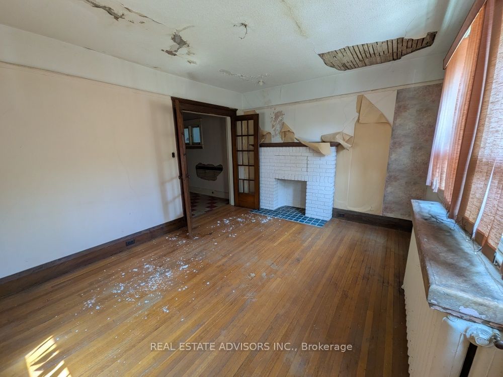 61 Greensides Avenue Property Photo 15