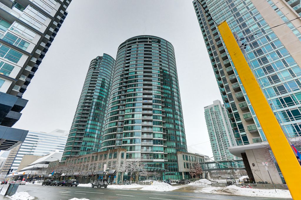373 Front Street W 2510