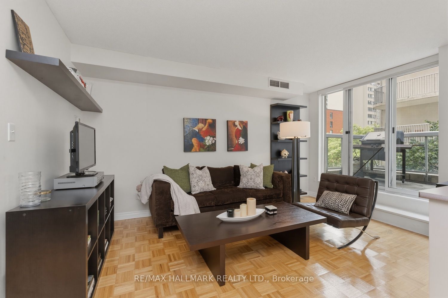 43 Eglinton Avenue E 310 Property Photo 2
