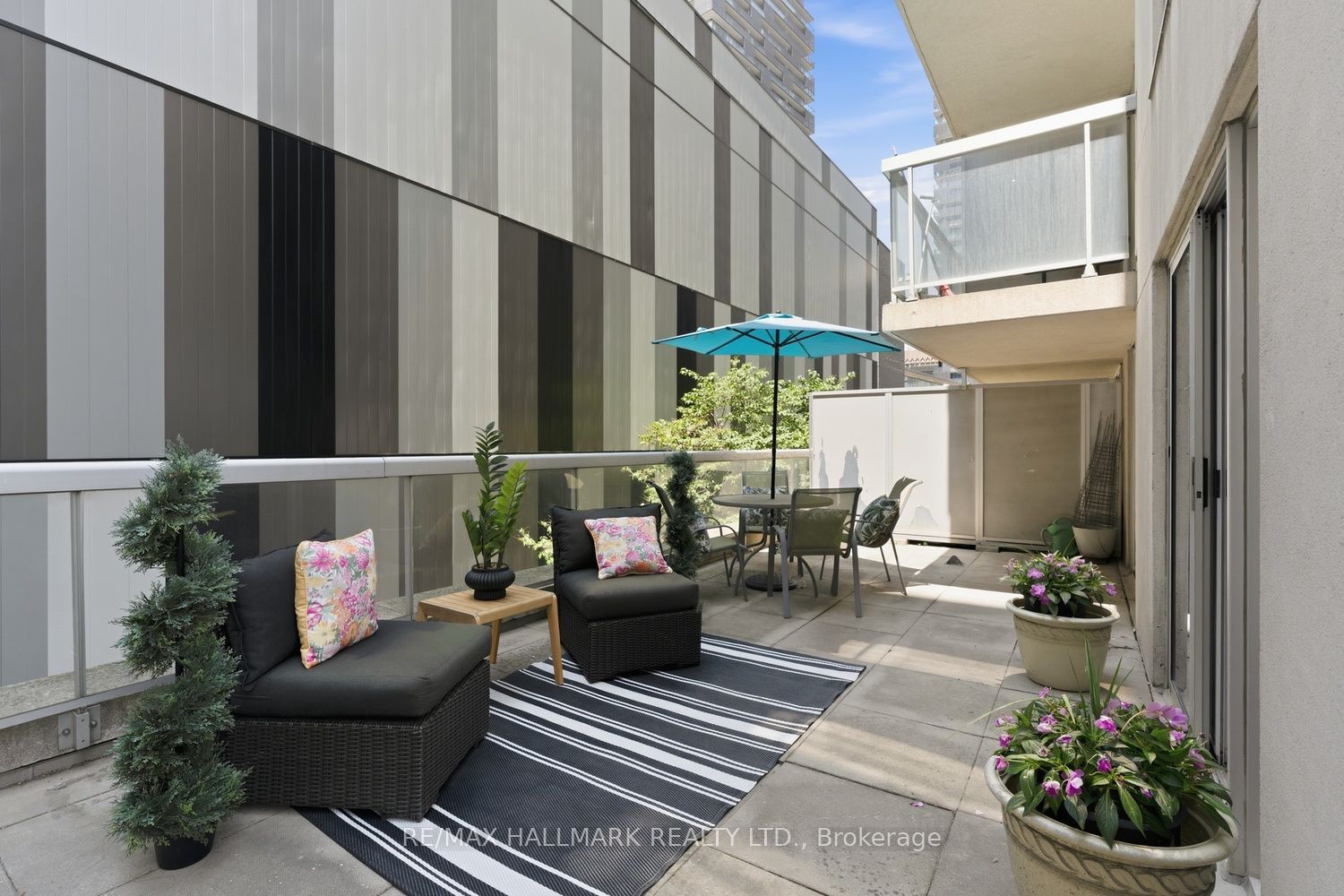 43 Eglinton Avenue E 310 Property Photo 8