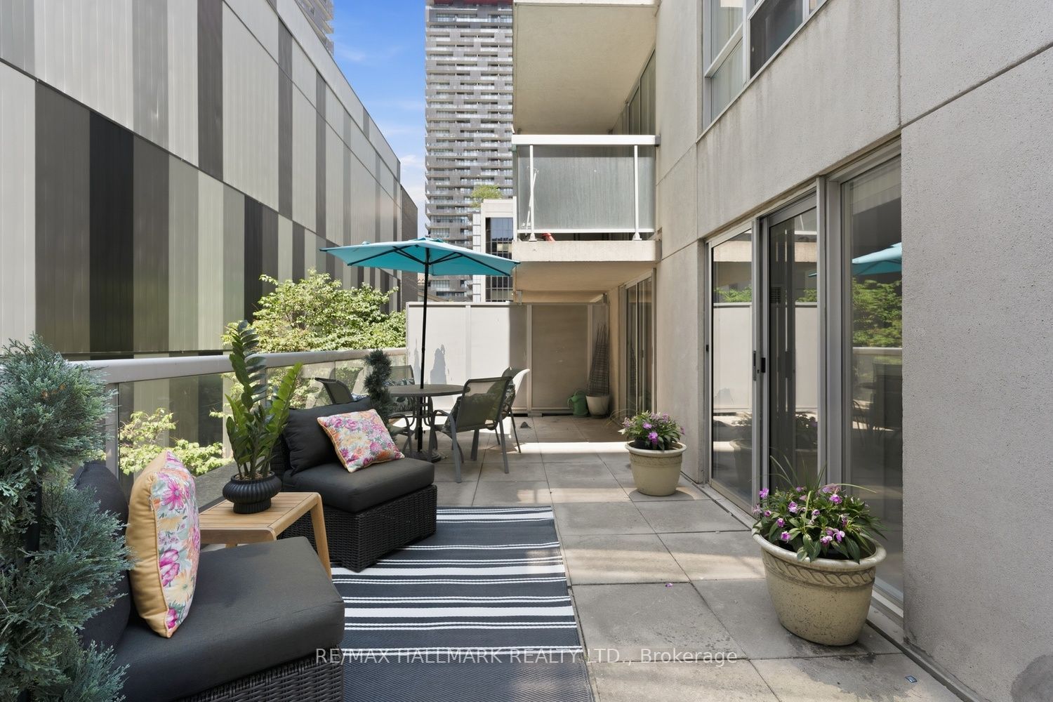 43 Eglinton Avenue E 310 Property Photo 16