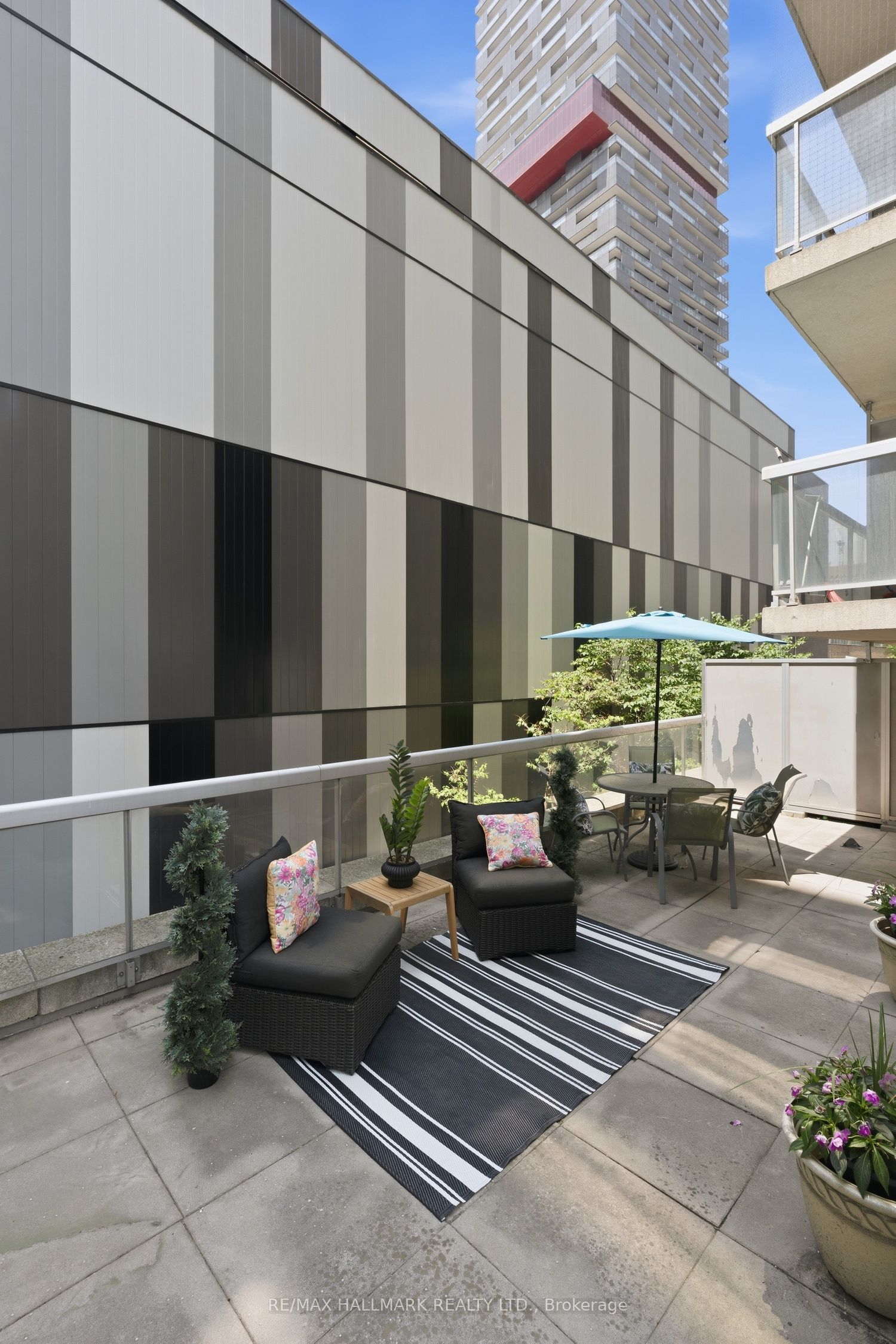 43 Eglinton Avenue E 310 Property Photo 18