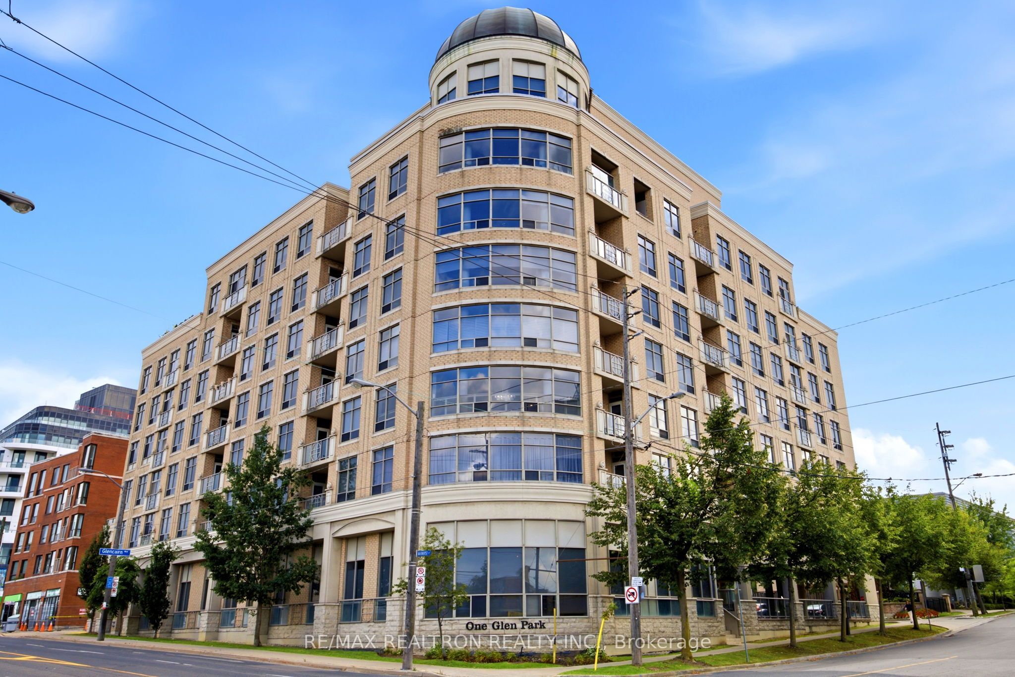 1 Glen Park Avenue 304