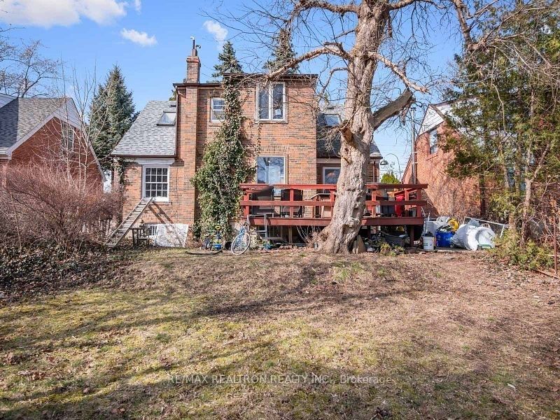 303 Bogert Avenue Property Photo 9
