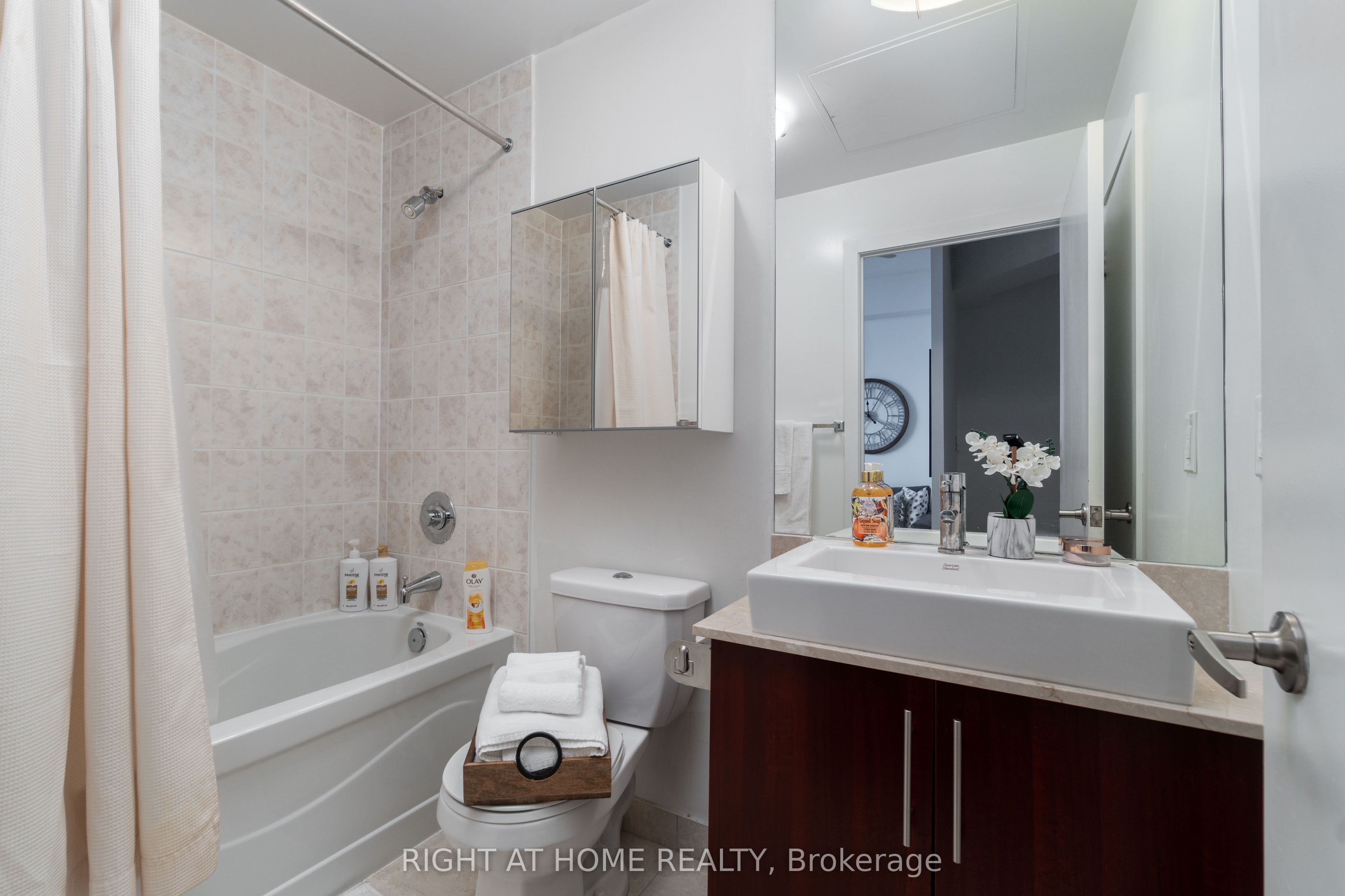 55 Bremner Boulevard 3404 Property Photo 21