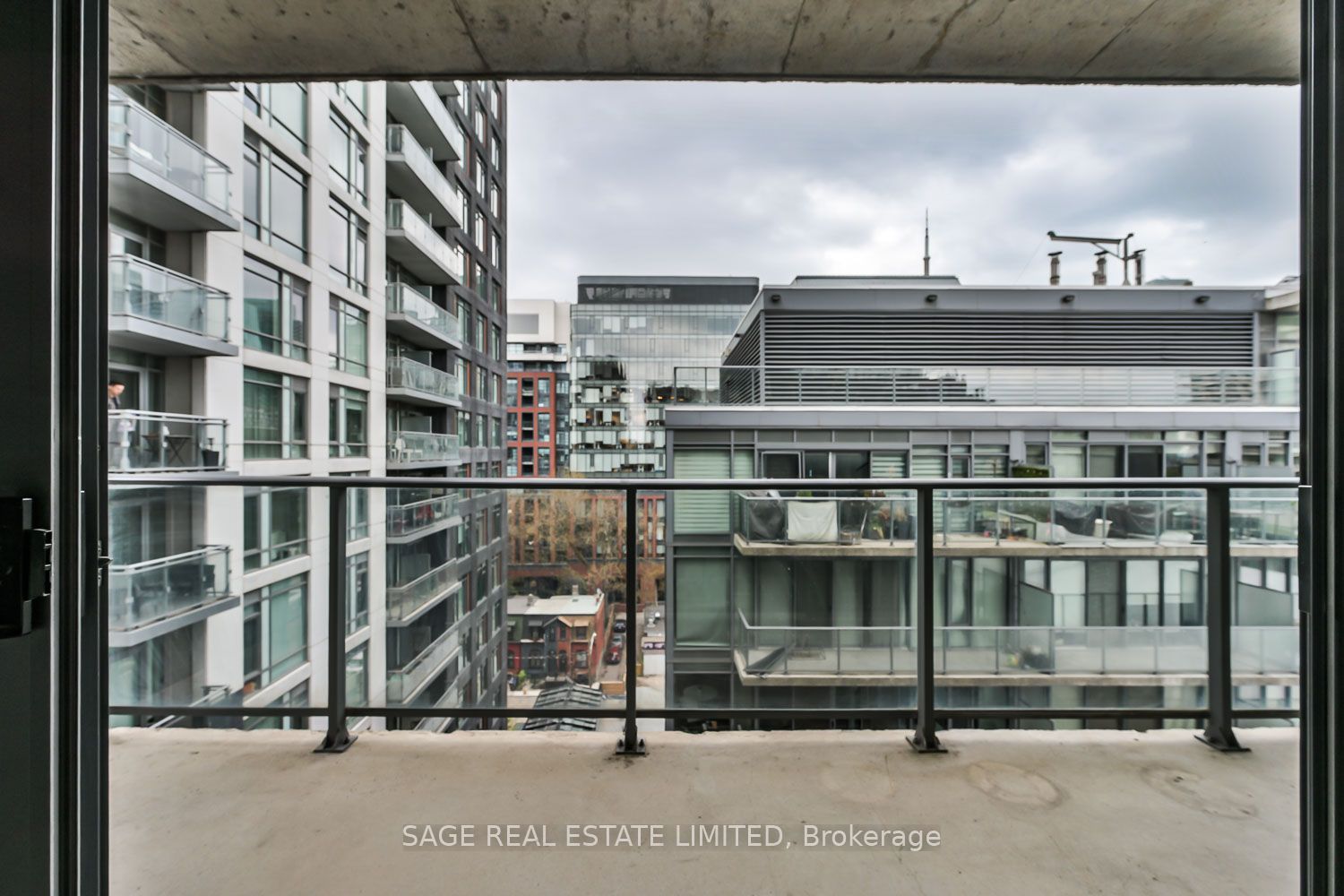 95 Bathurst Street 914 Property Photo 12