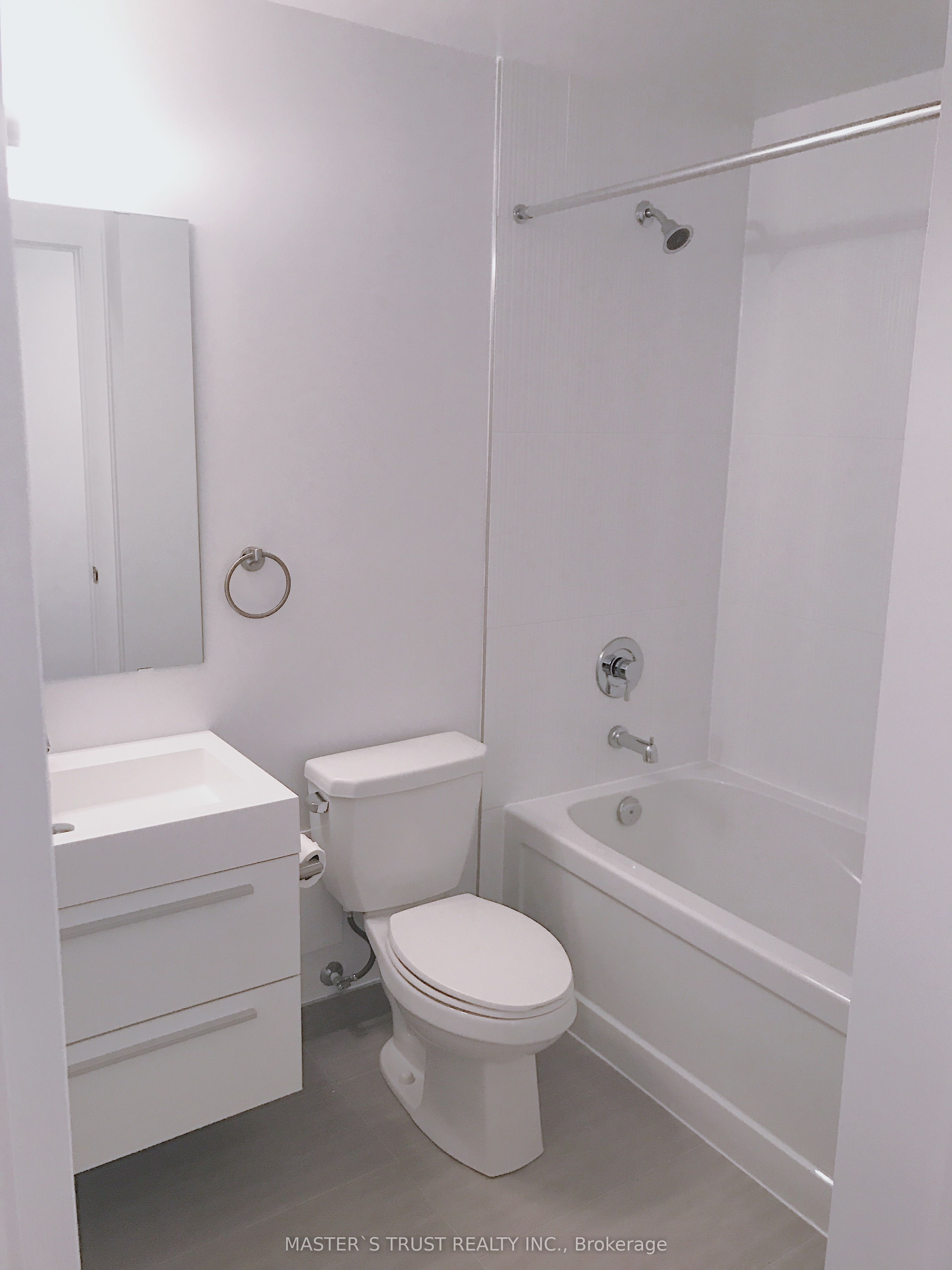 297 College Street 1517 Property Photo 12