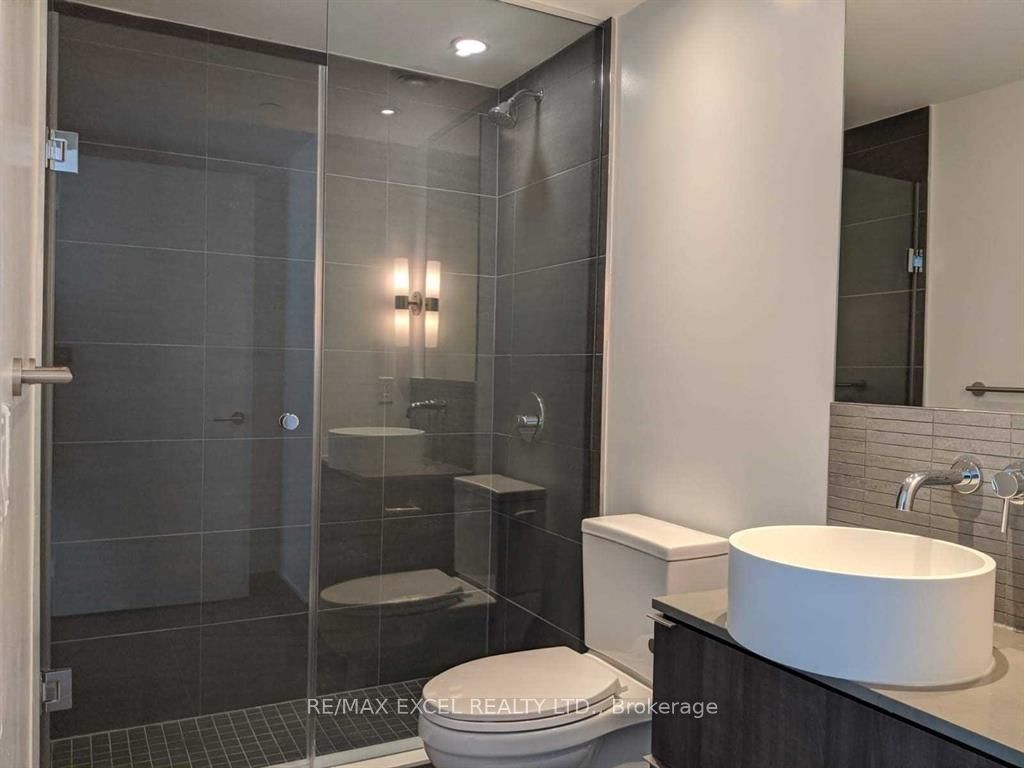 161 Roehampton Avenue 2706 Property Photo 7