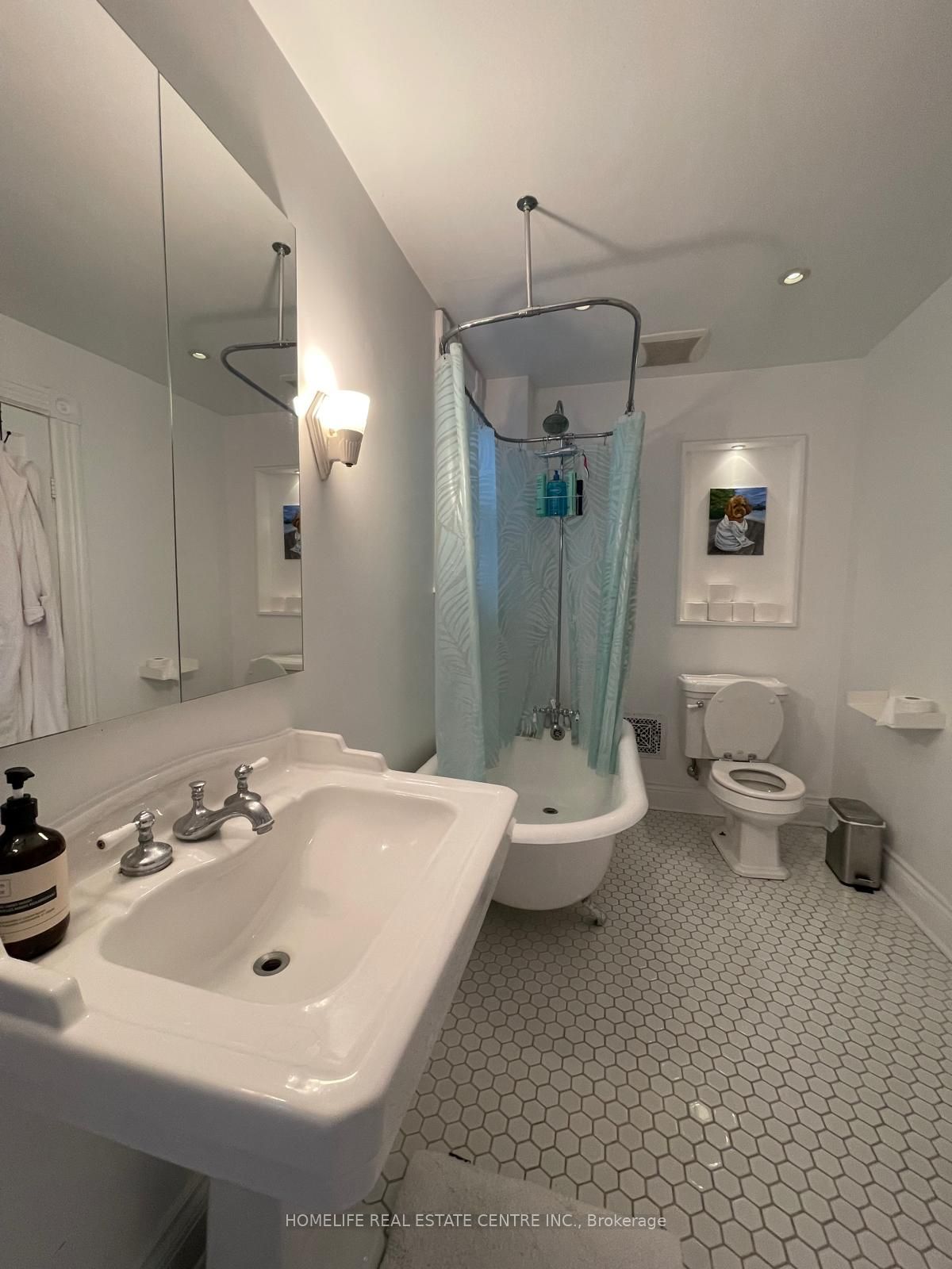 169 Gladstone Avenue Property Photo 31