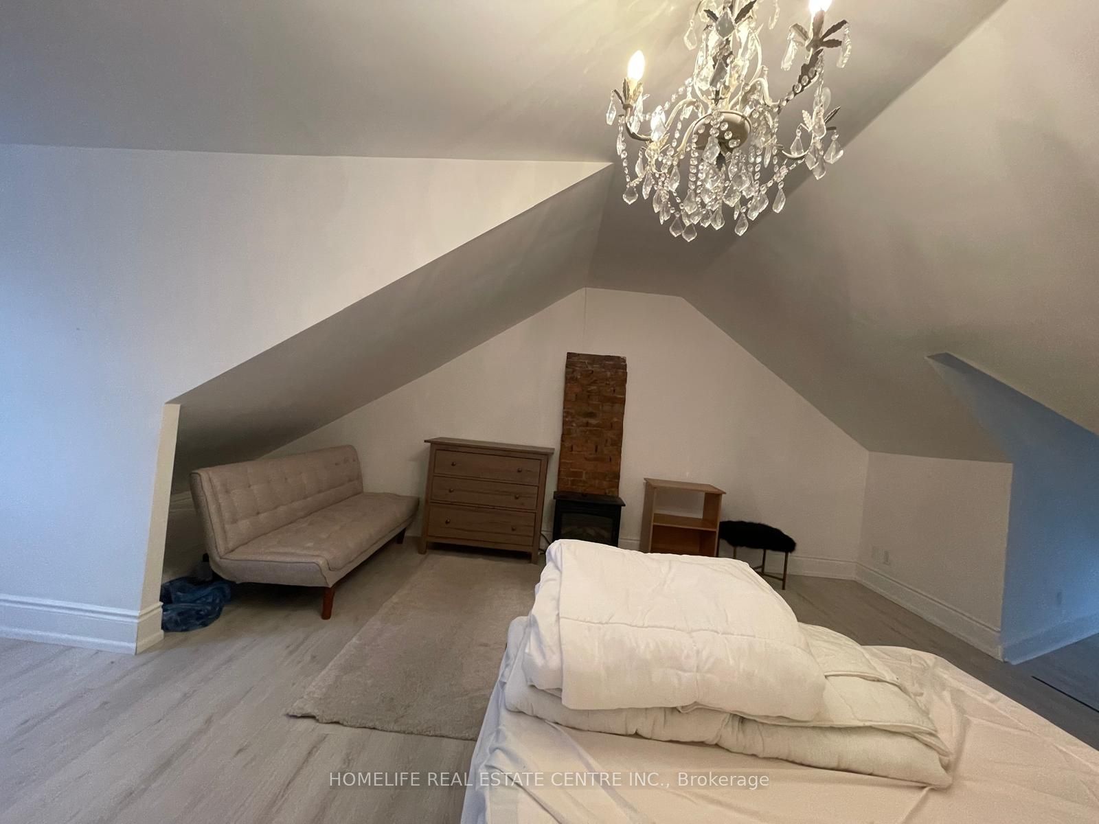 169 Gladstone Avenue Property Photo 34