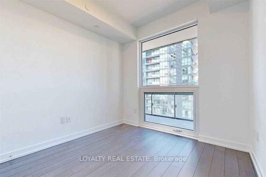 39 Roehampton Avenue 1409 Property Photo 23