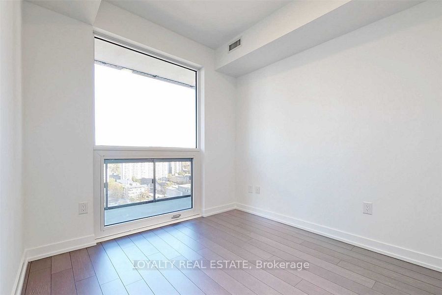 39 Roehampton Avenue 1409 Property Photo 24