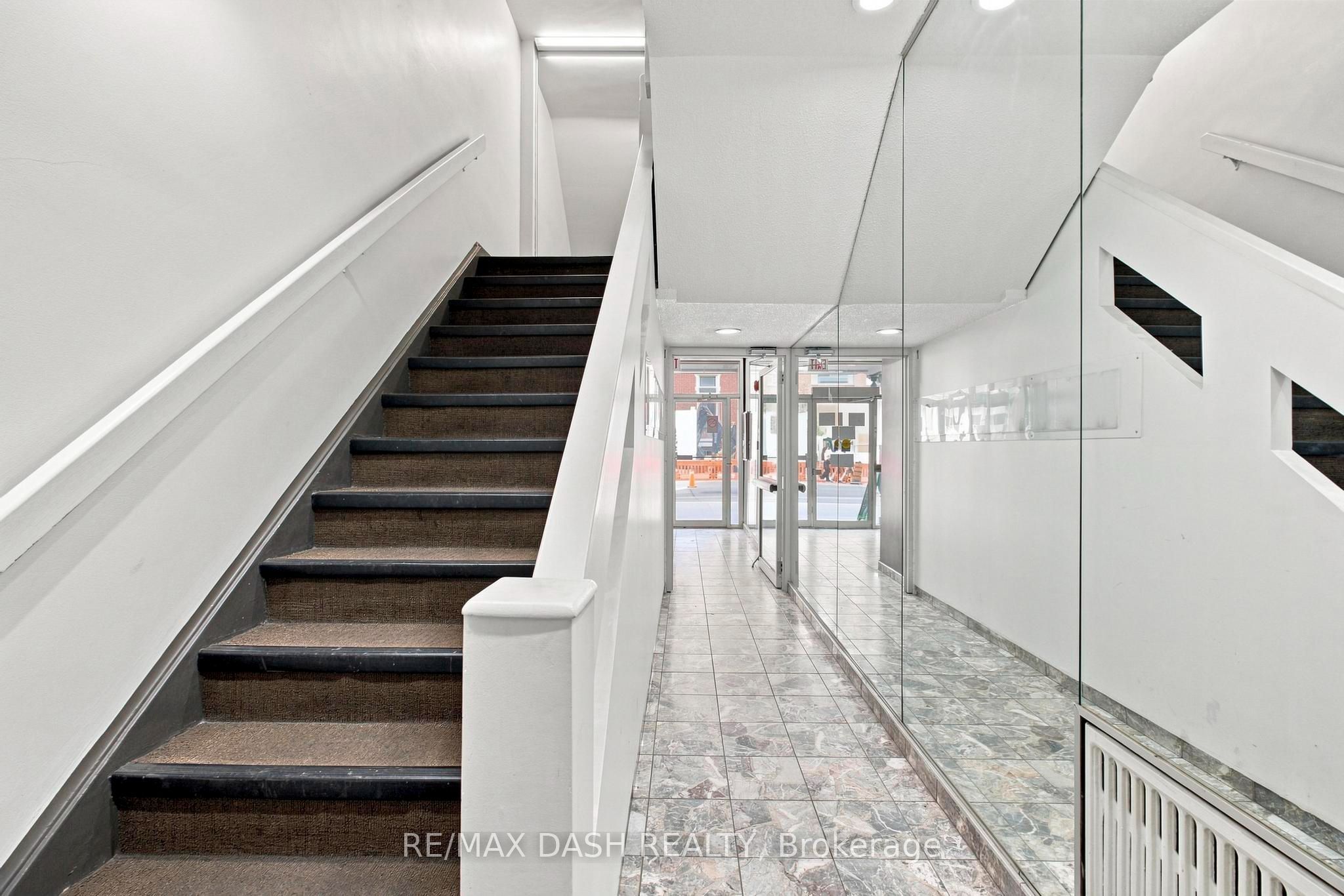 51 Eglinton Avenue E Second Floor Property Photo 3