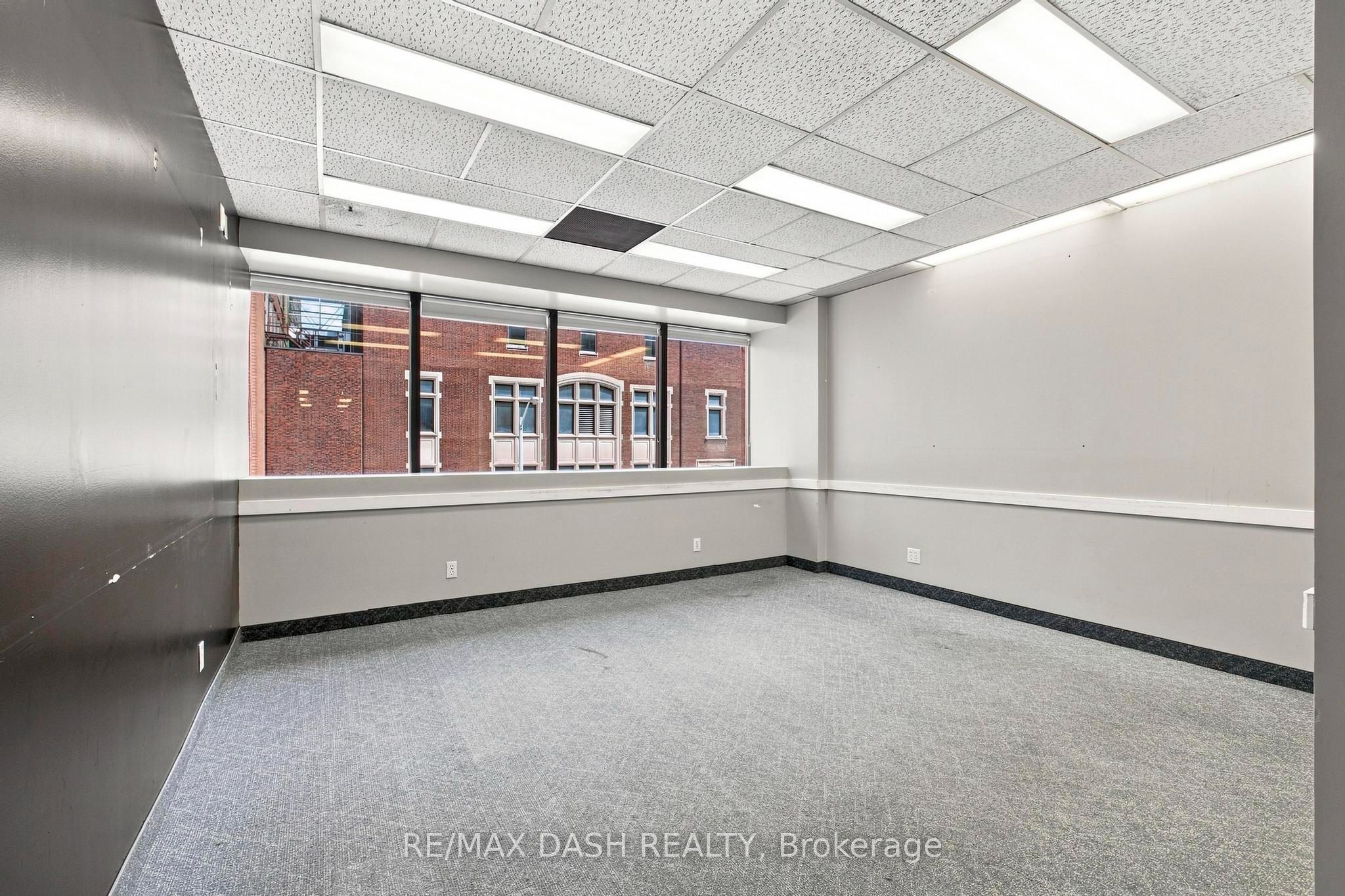 51 Eglinton Avenue E Second Floor Property Photo 16