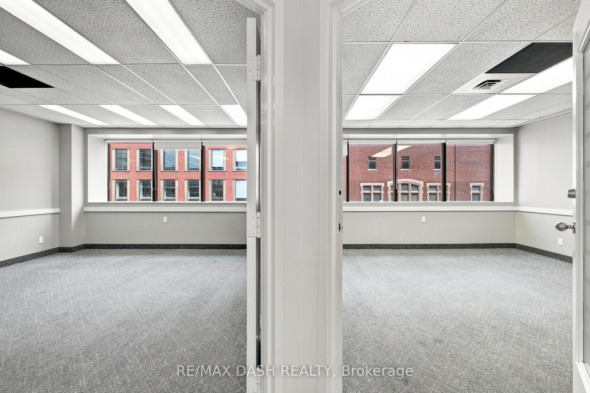 51 Eglinton Avenue E Second Floor Property Photo 28