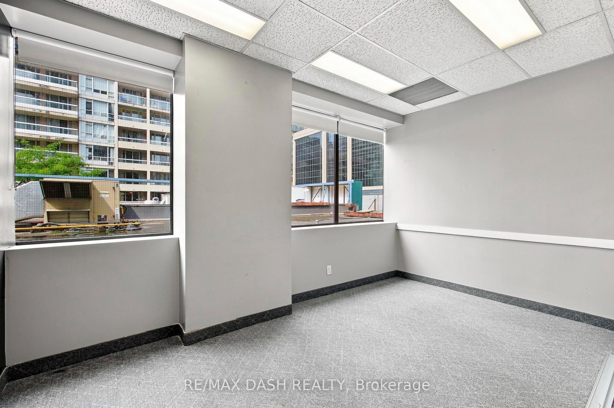 51 Eglinton Avenue E Third Floor Property Photo 20