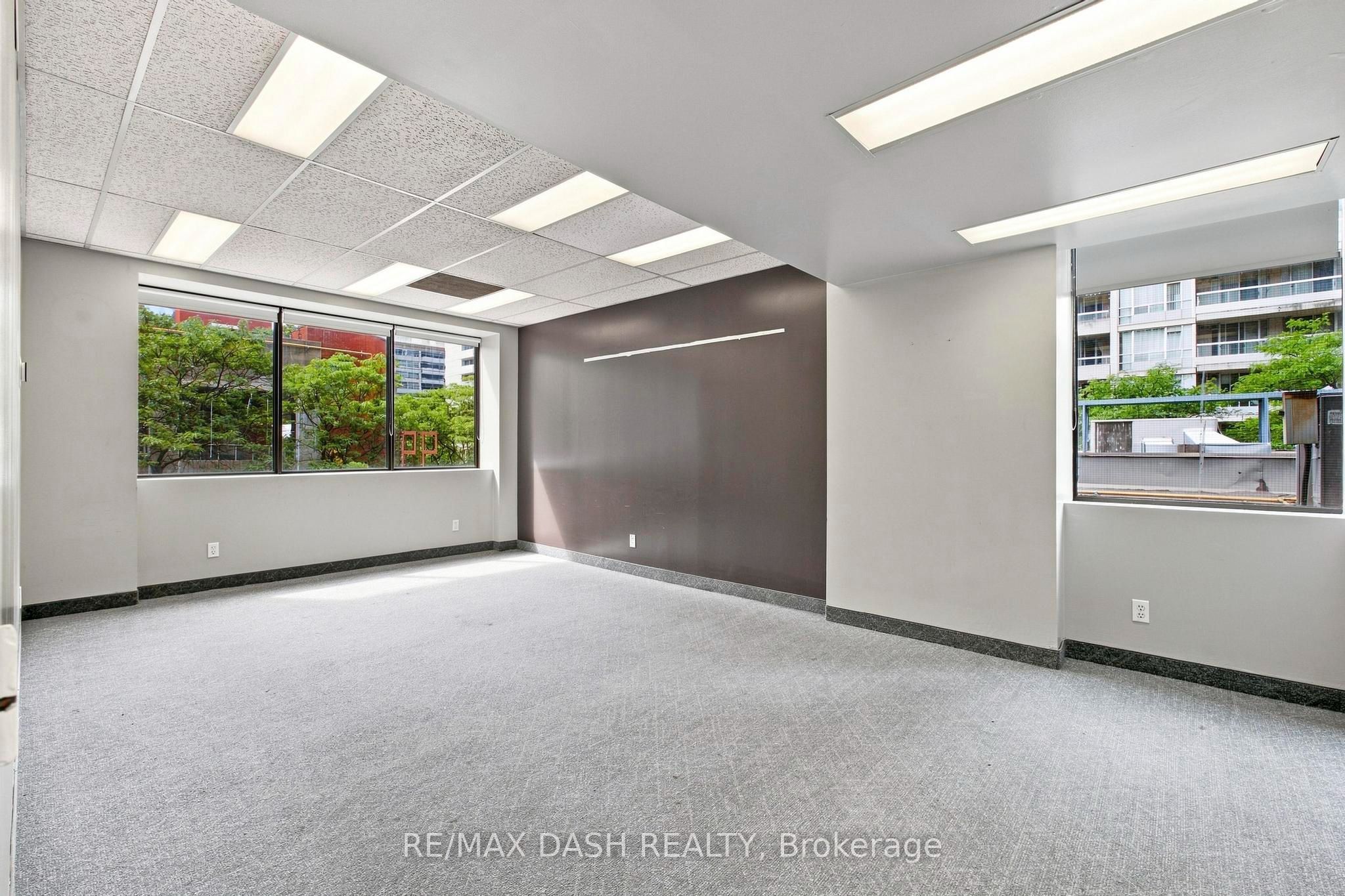 51 Eglinton Avenue E Third Floor Property Photo 22