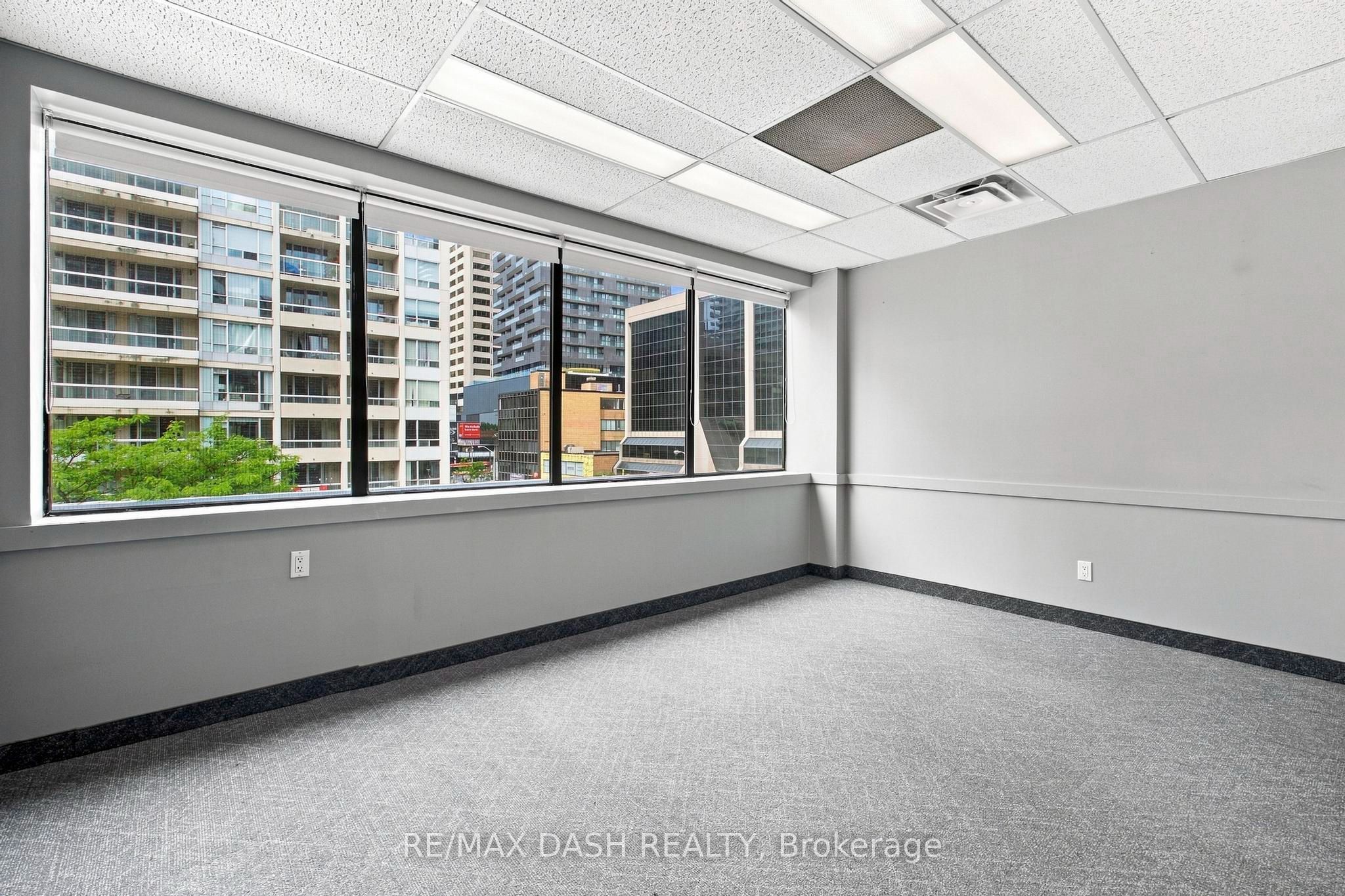51 Eglinton Avenue E Third Floor Property Photo 31