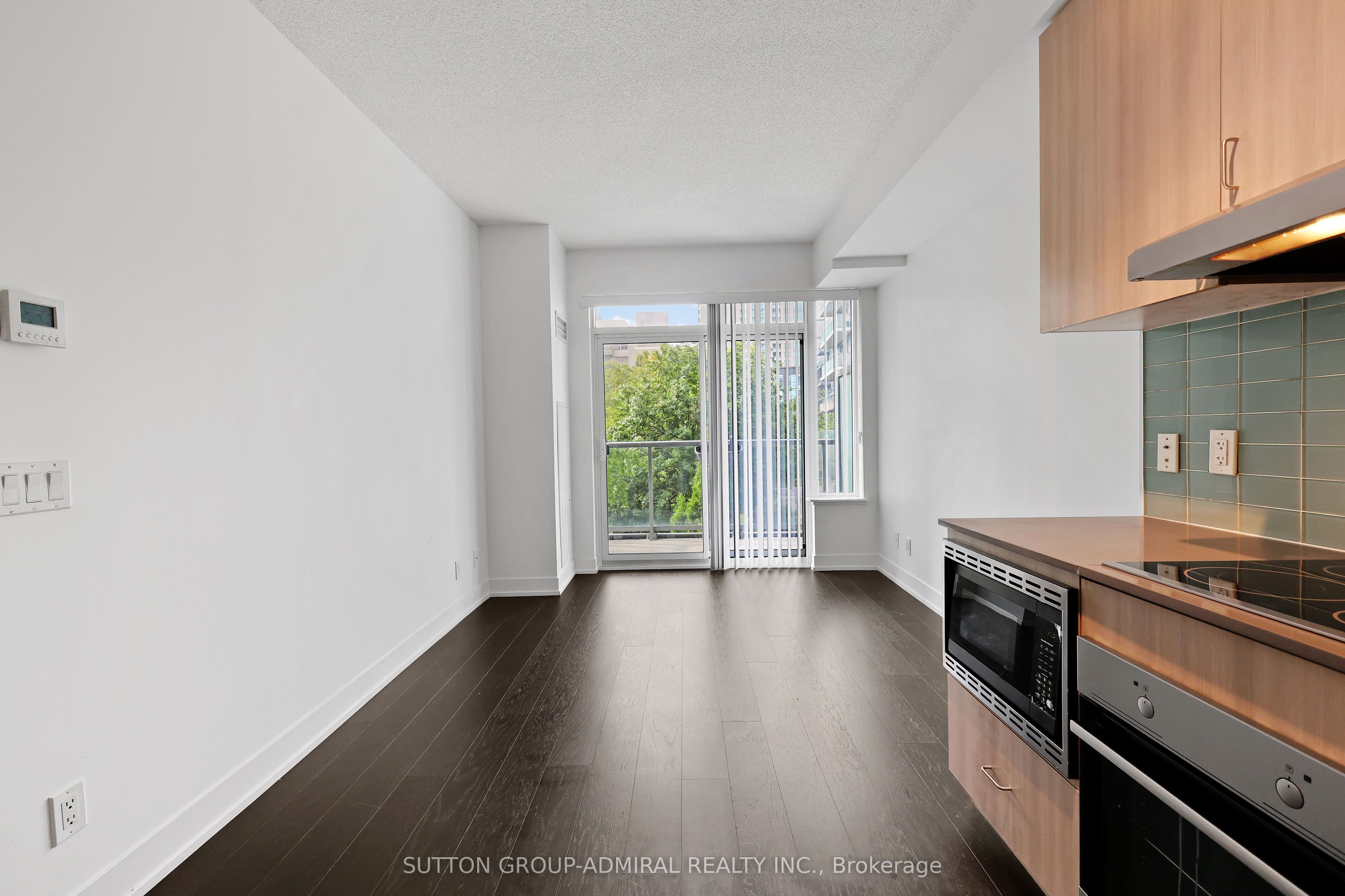 7 Kenaston Gardens 124 Property Photo 12