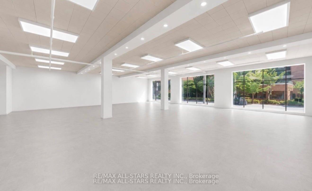 14 Mccaul Street 104 Property Photo 7