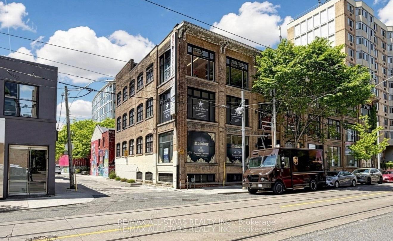 14 Mccaul Street 104 Property Photo 10