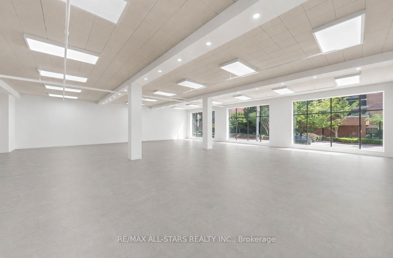 14 Mccaul Street 101 Property Photo 2
