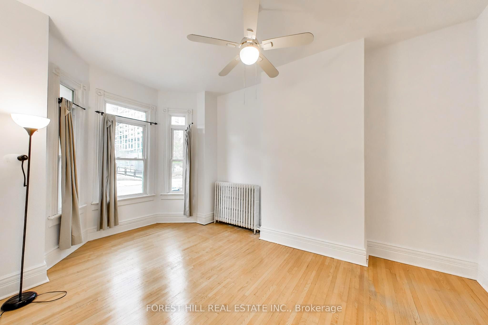 30 Robert Street Property Photo 6