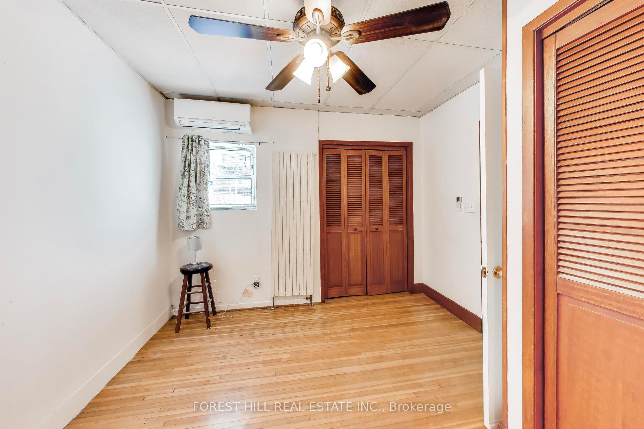 30 Robert Street Property Photo 11