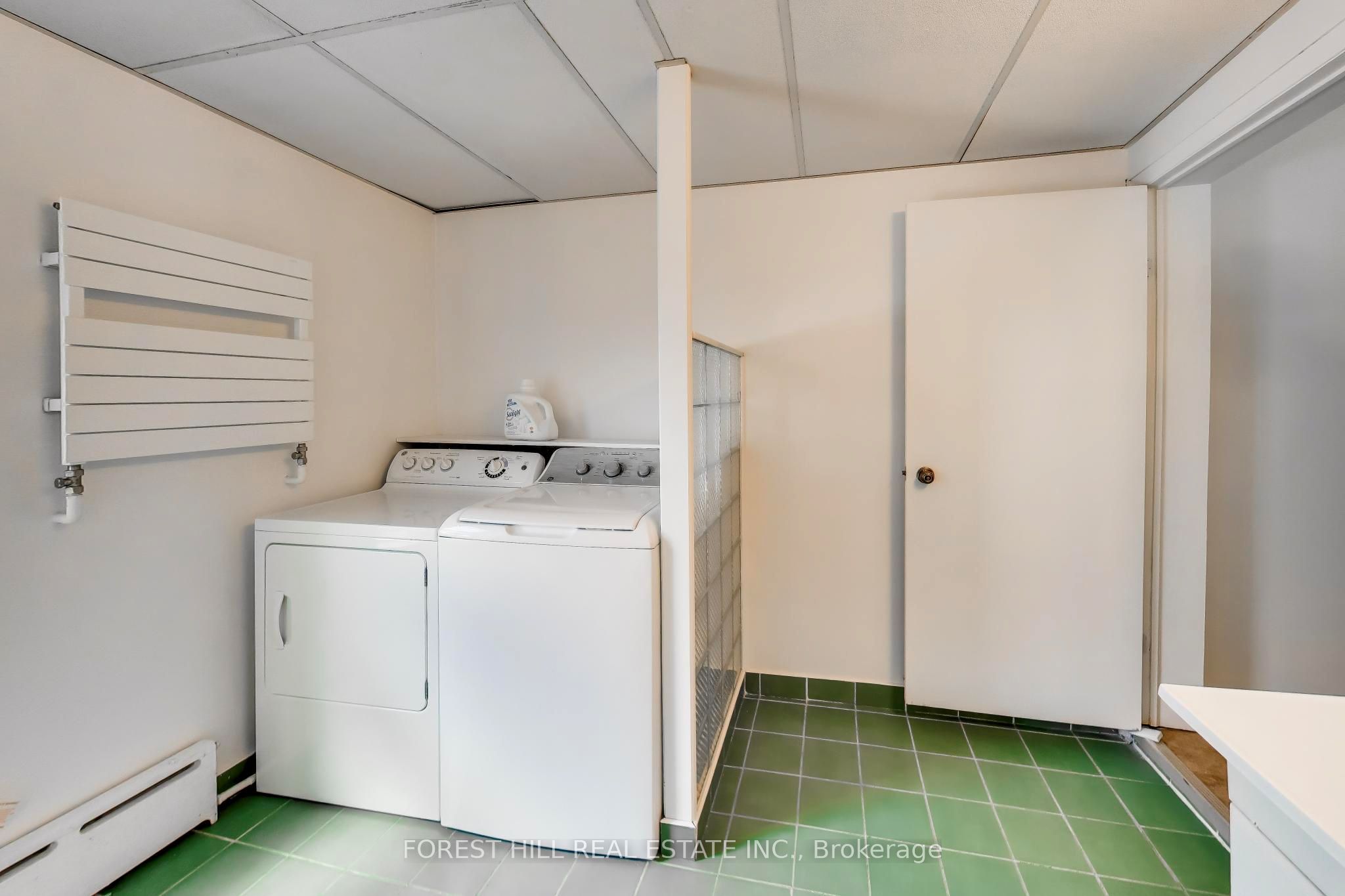 30 Robert Street Property Photo 15