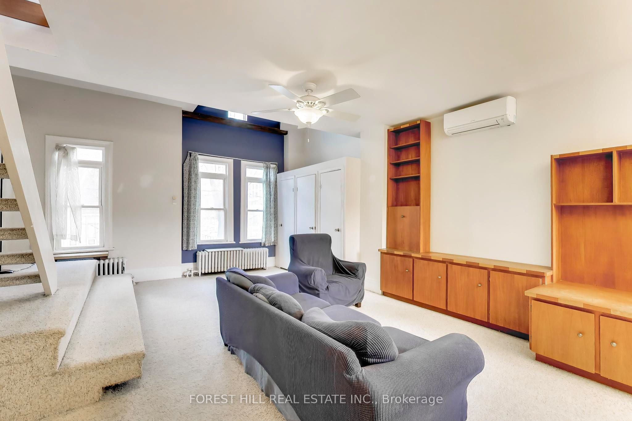 30 Robert Street Property Photo 17