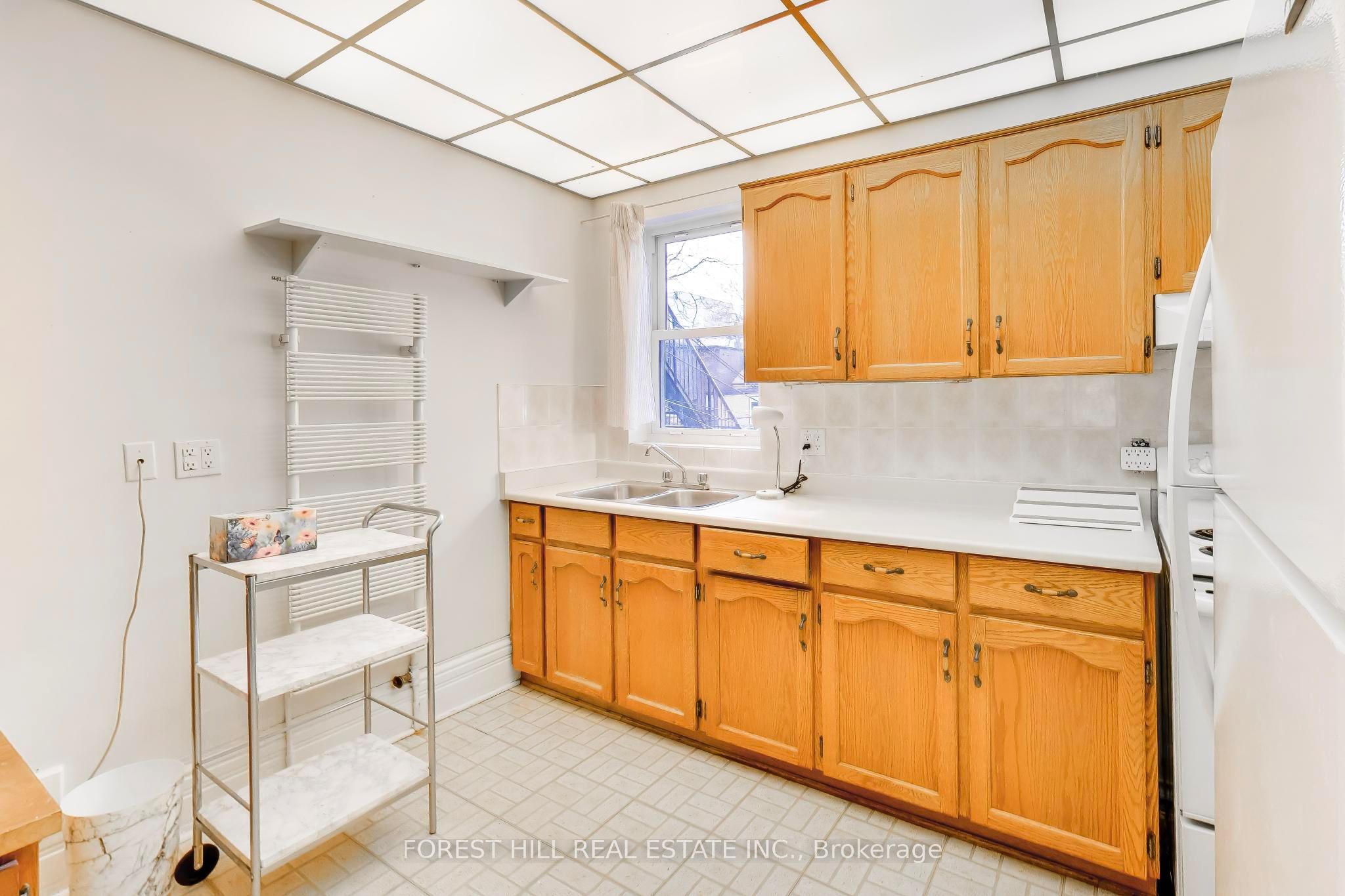 30 Robert Street Property Photo 23