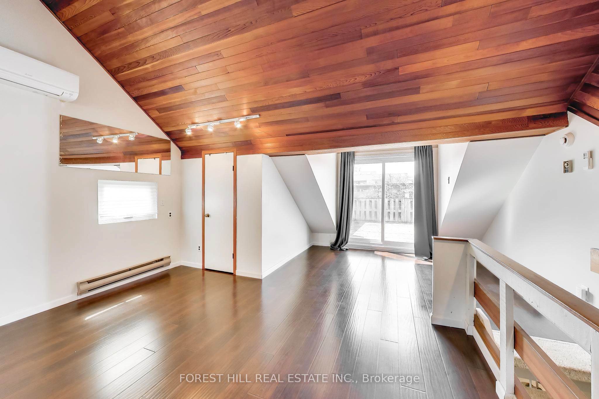 30 Robert Street Property Photo 25