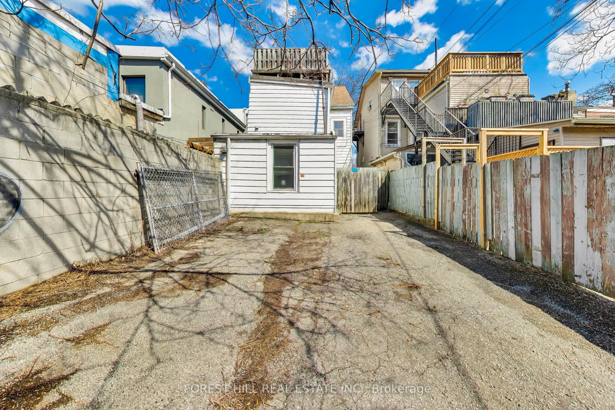 30 Robert Street Property Photo 39