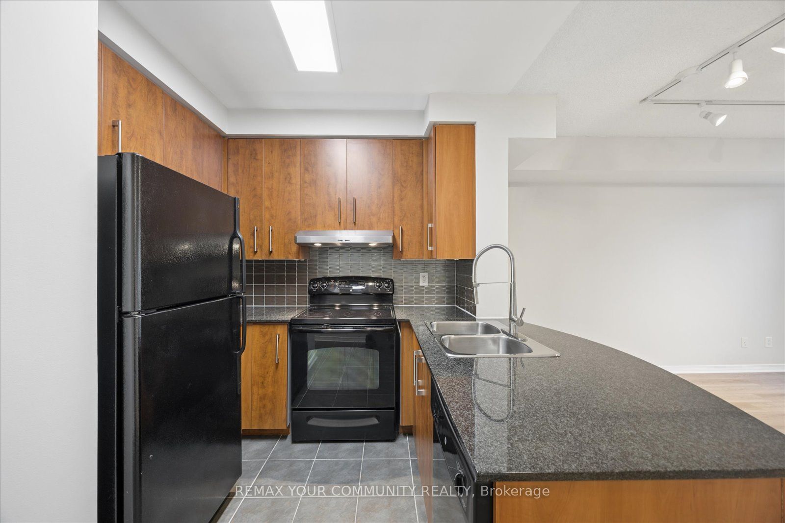 5500 Yonge Street 209 Property Photo 9