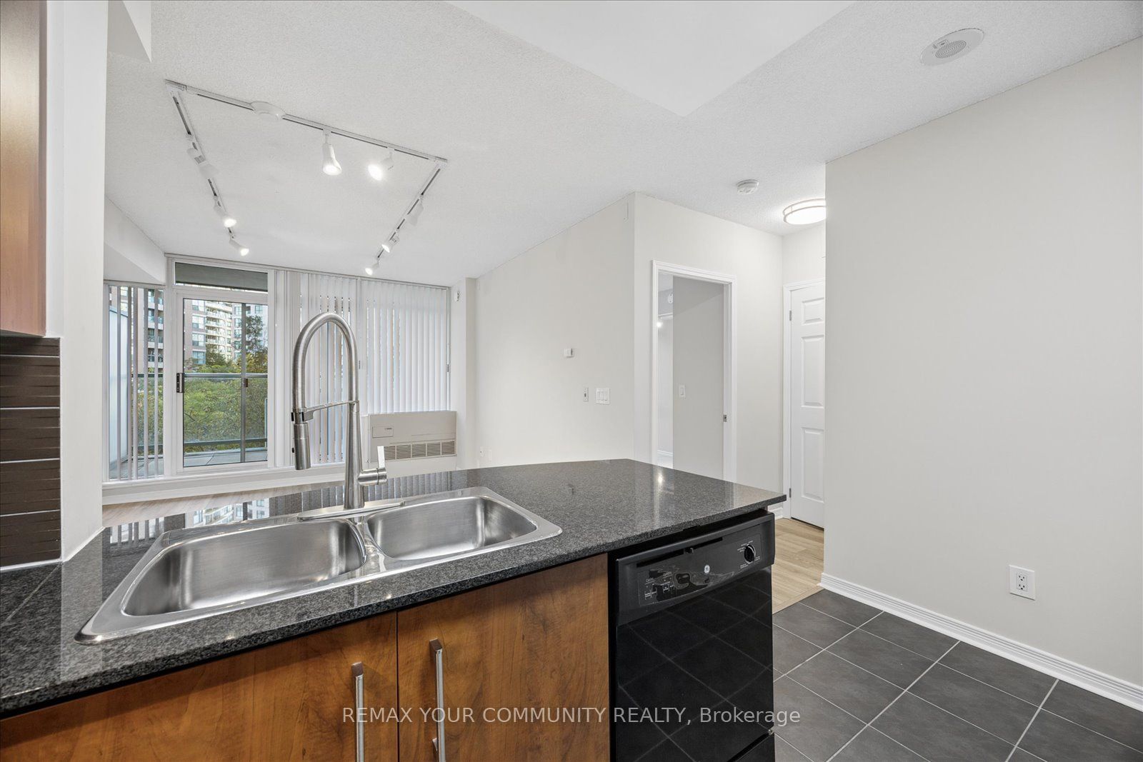 5500 Yonge Street 209 Property Photo 12