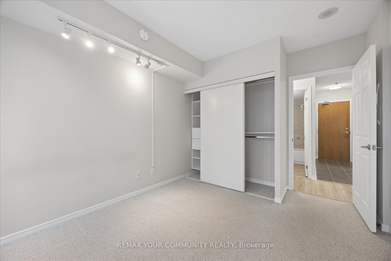 5500 Yonge Street 209 Property Photo 19