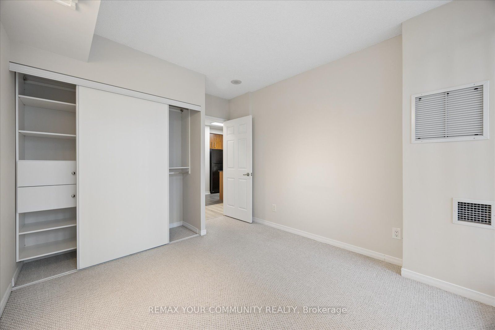 5500 Yonge Street 209 Property Photo 20