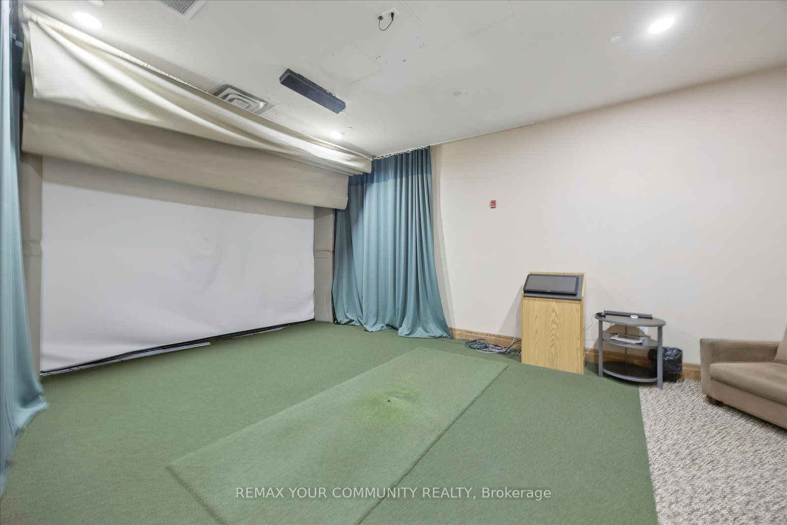 5500 Yonge Street 209 Property Photo 35